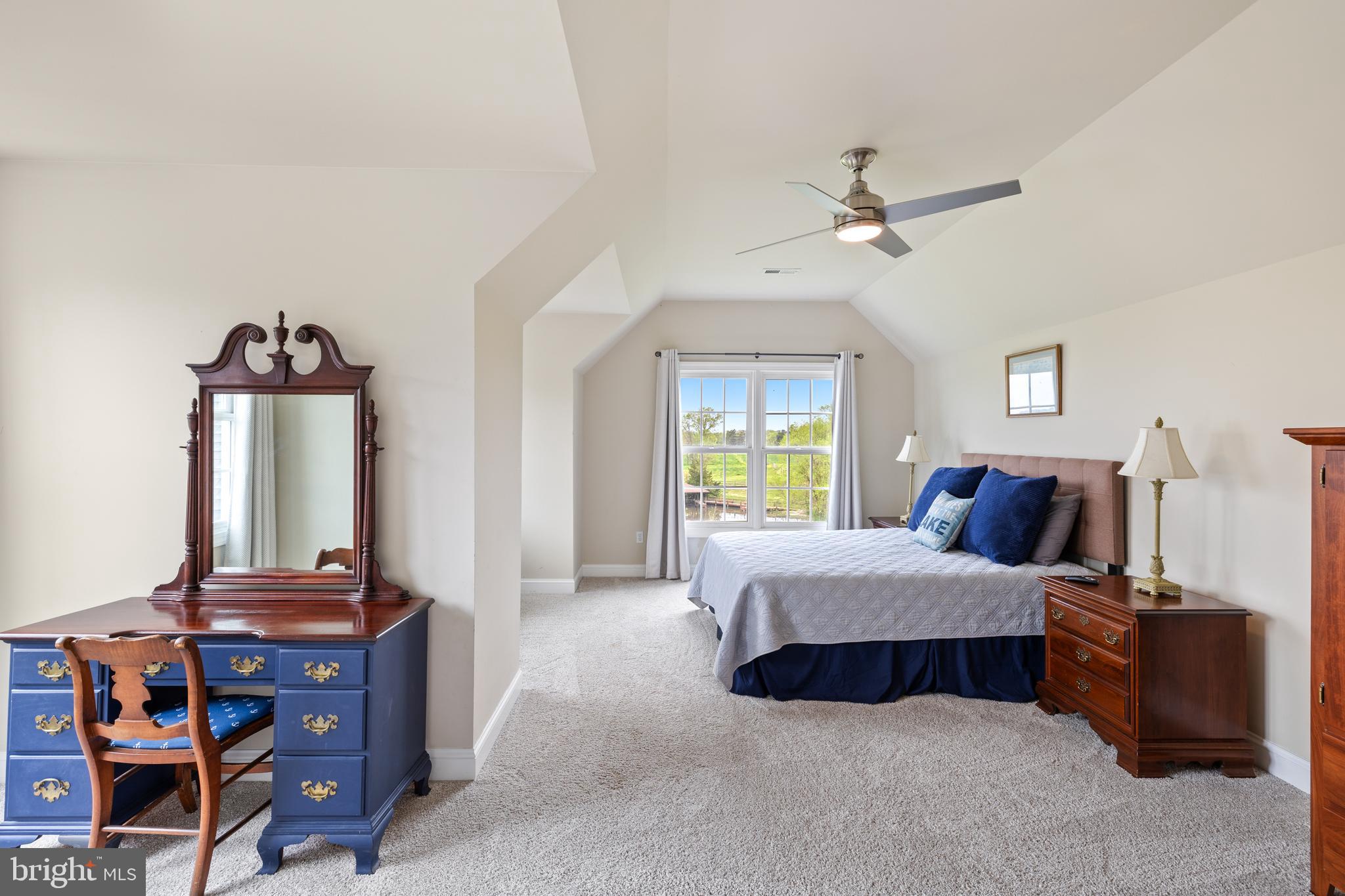 TWIN OAKS - Residential