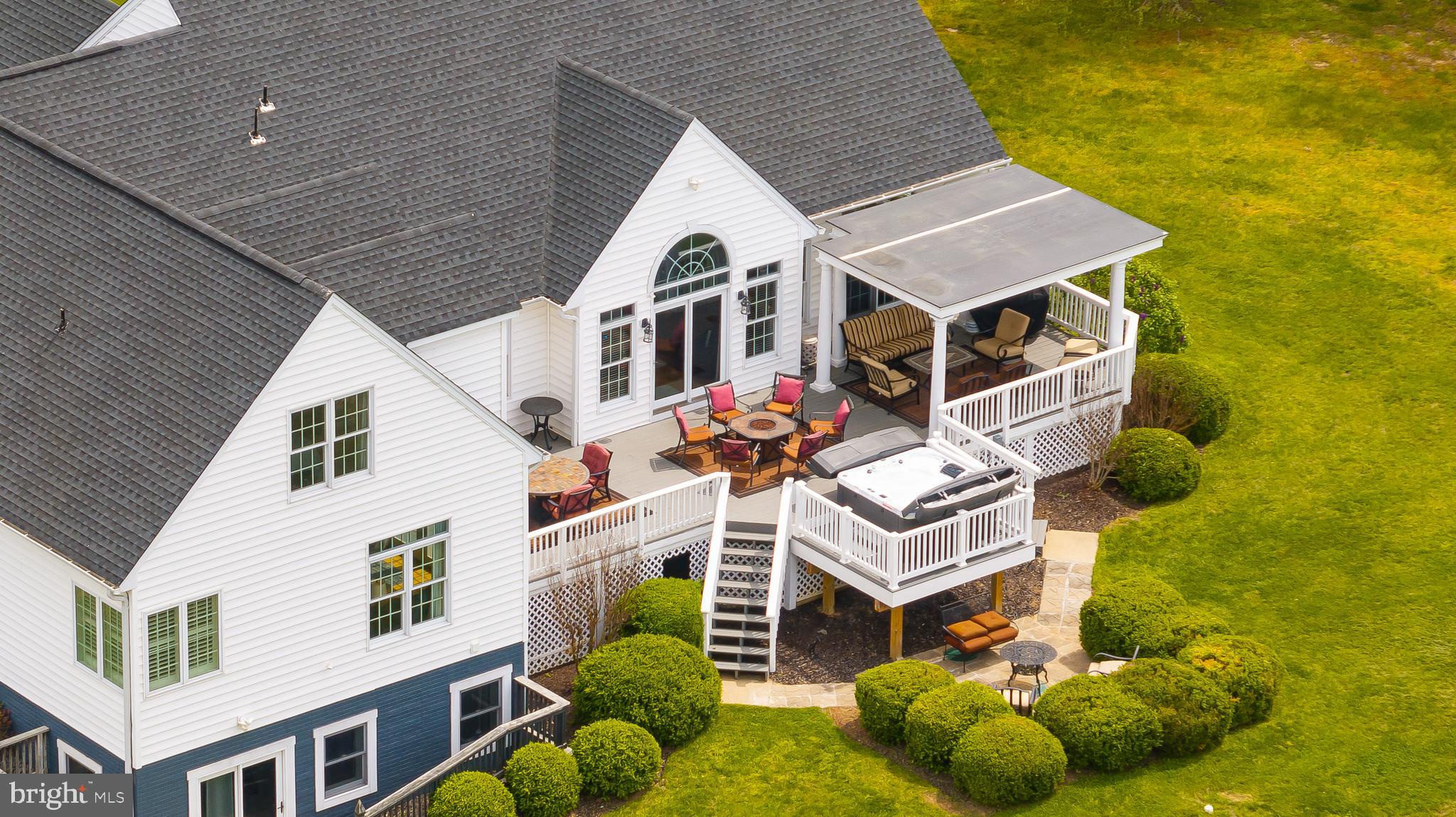 TWIN OAKS - Residential