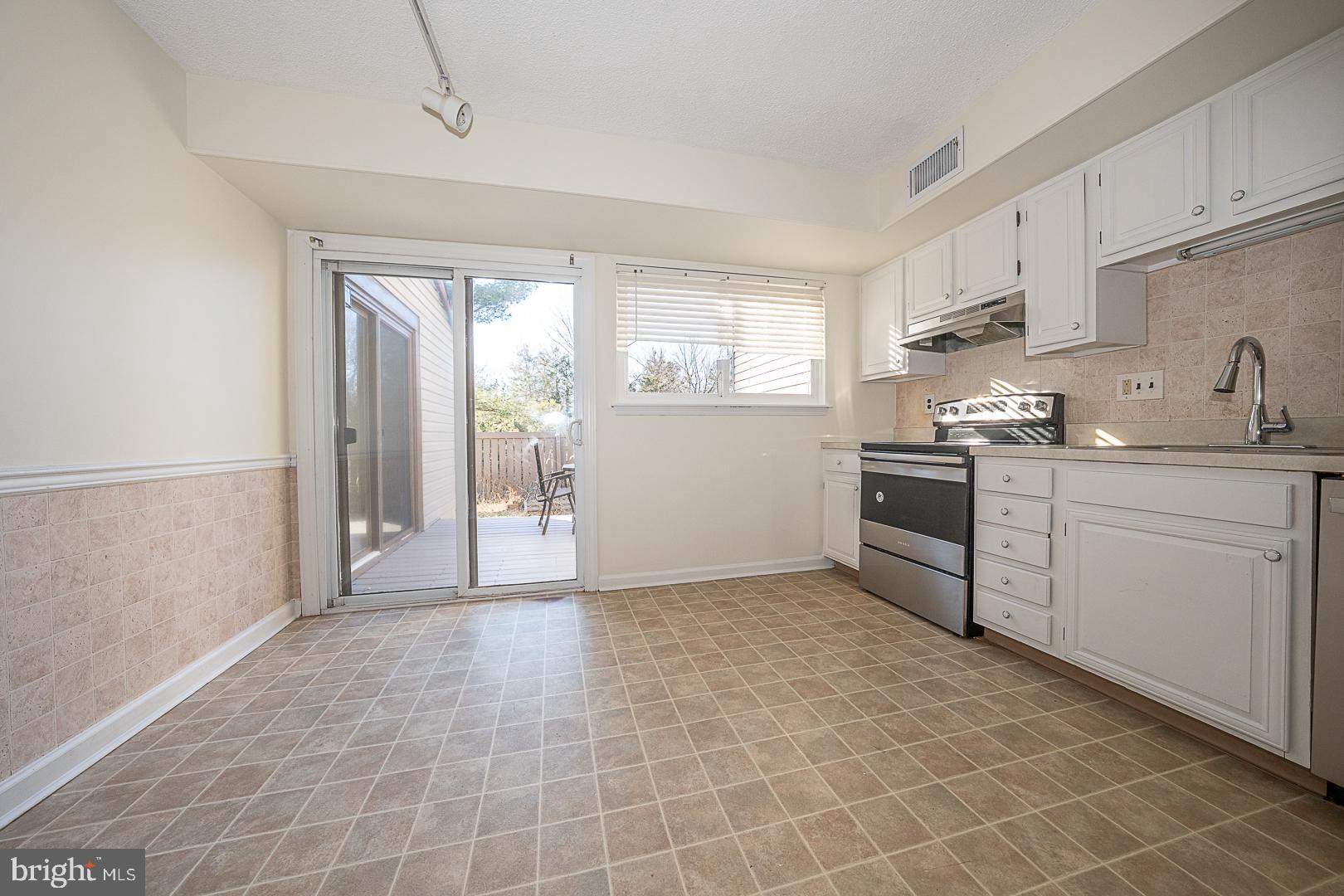 BIRCHWOOD - Residential