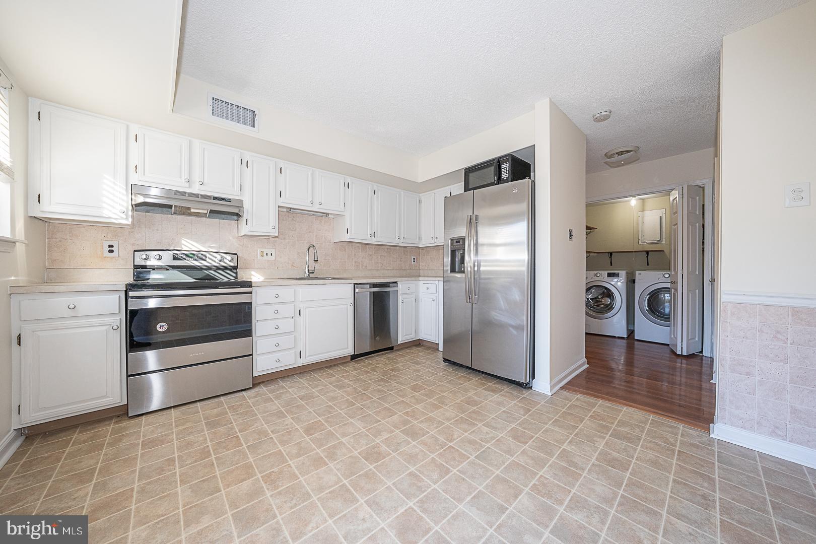 BIRCHWOOD - Residential