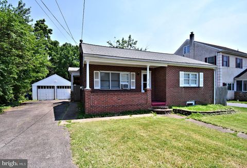 2112 OLD ARCH ROAD NORRISTOWN PA 19401