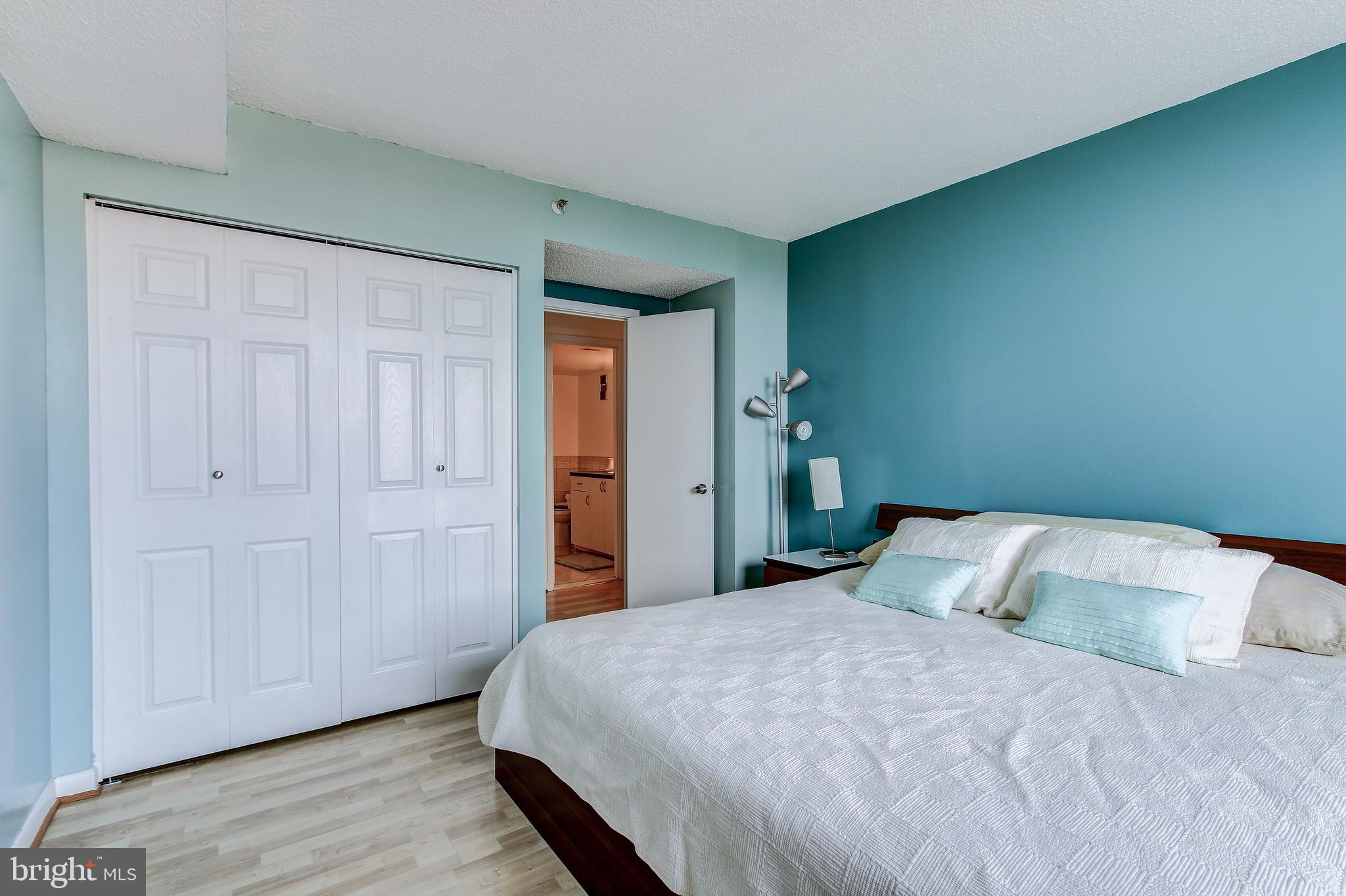 SKYLINE HOUSE - Residential