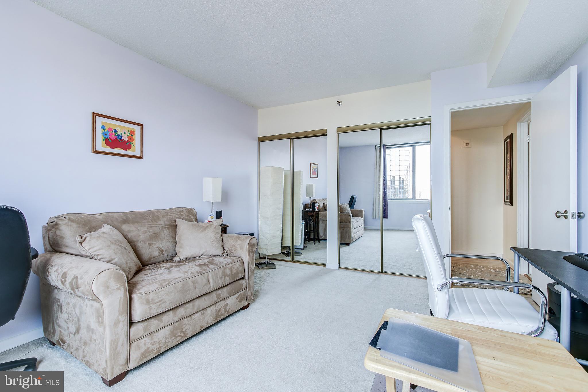 SKYLINE HOUSE - Residential