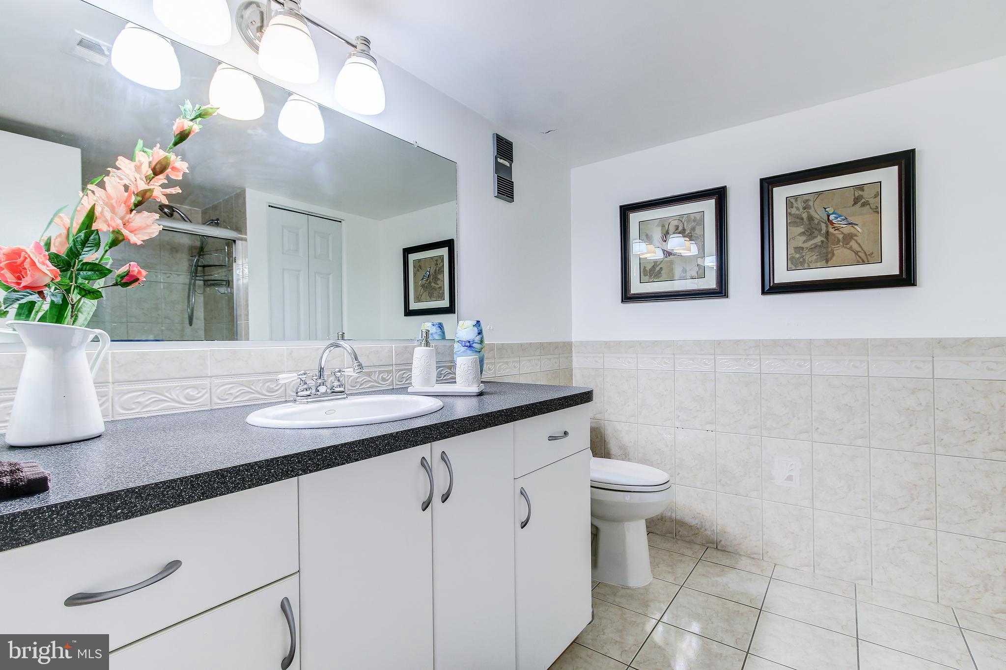 SKYLINE HOUSE - Residential