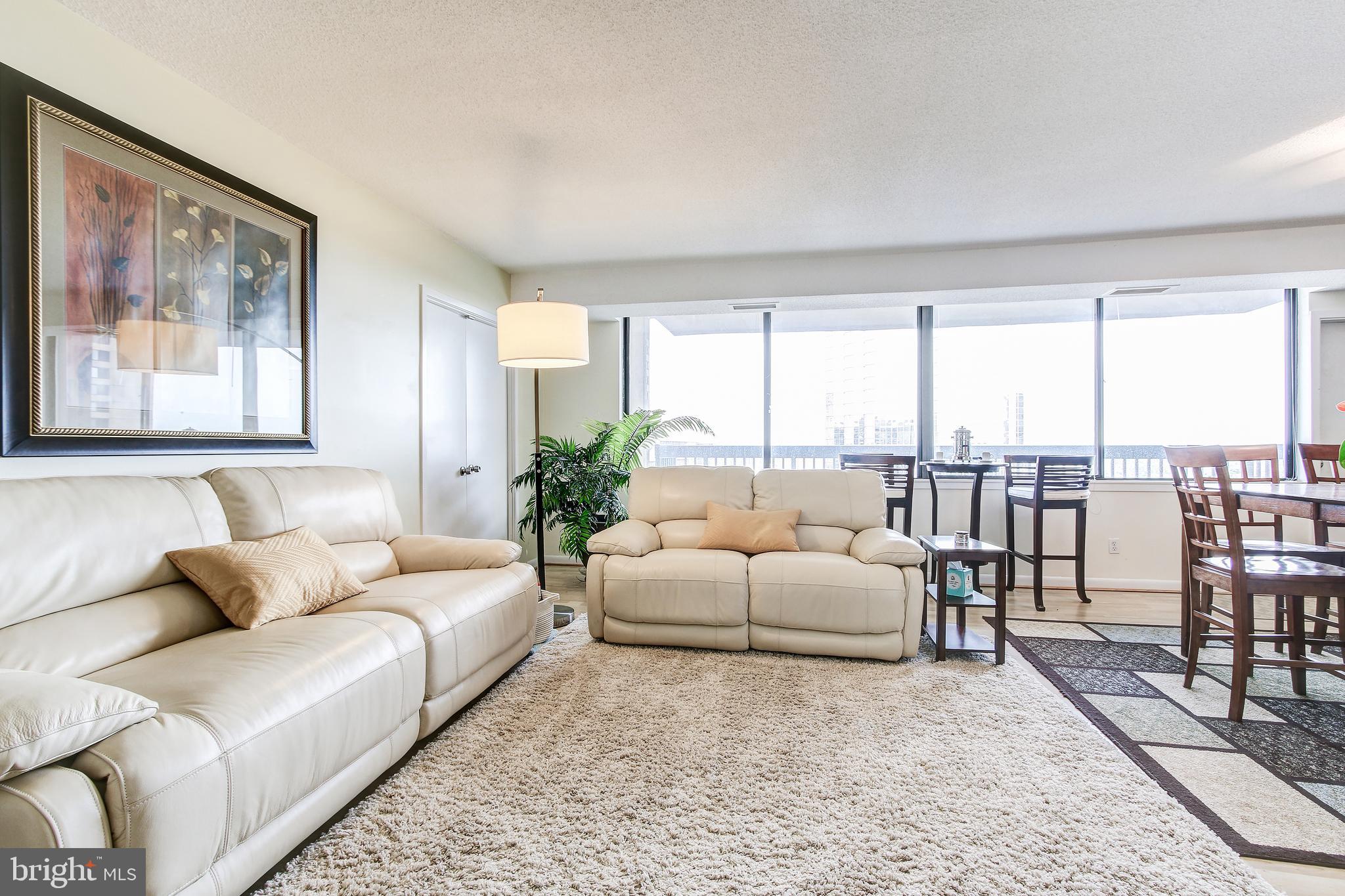 SKYLINE HOUSE - Residential