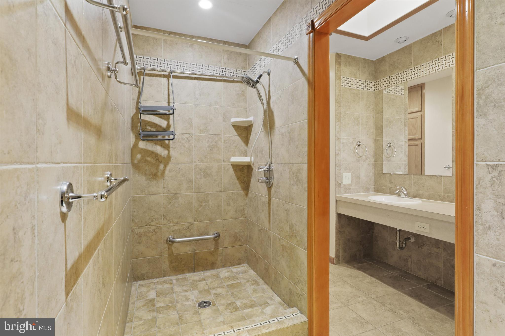 SPRINGFIELD - Residential Lease