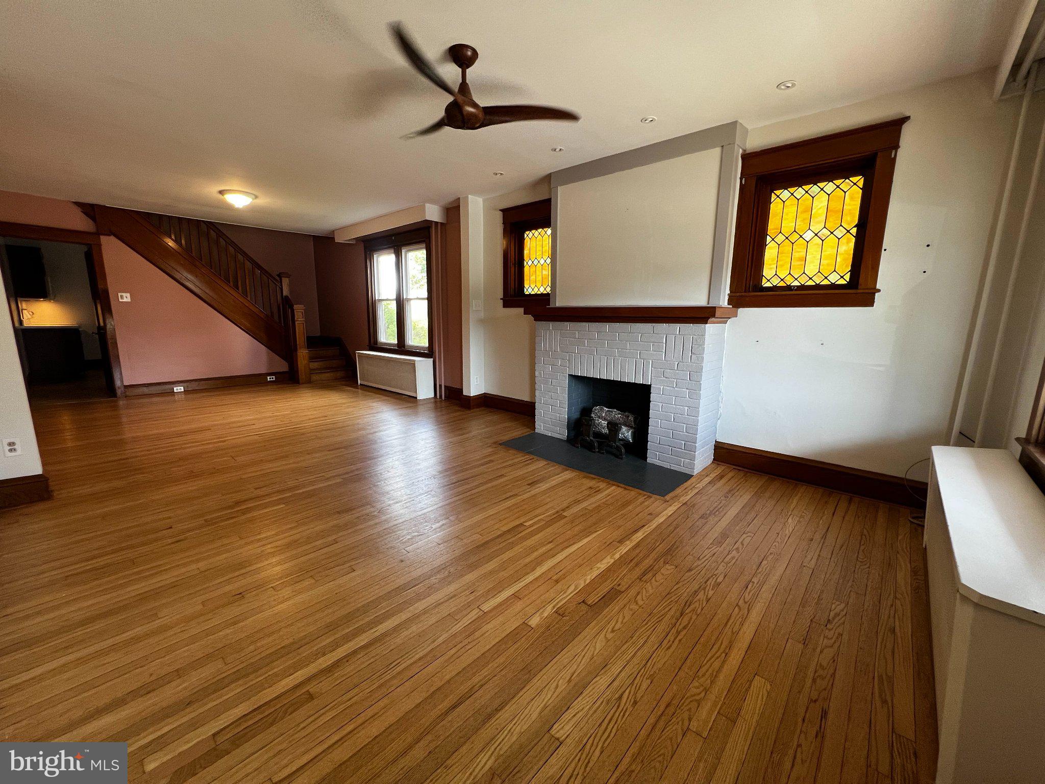 2123 FAIRVIEW STREET