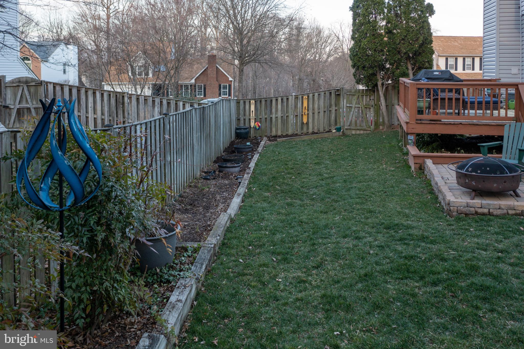 SOUTH RUN OAKS - Residential