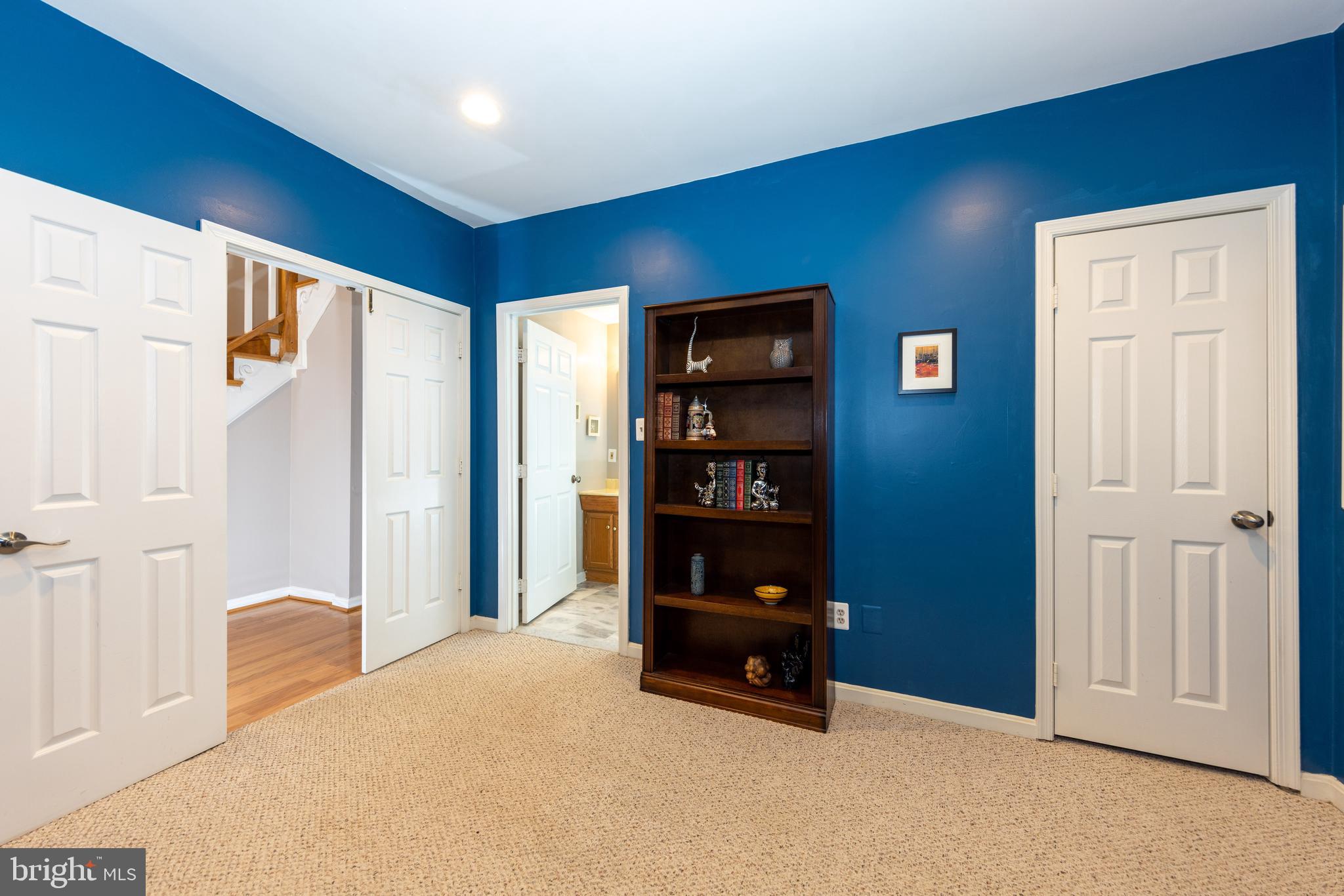 SOUTH RUN OAKS - Residential