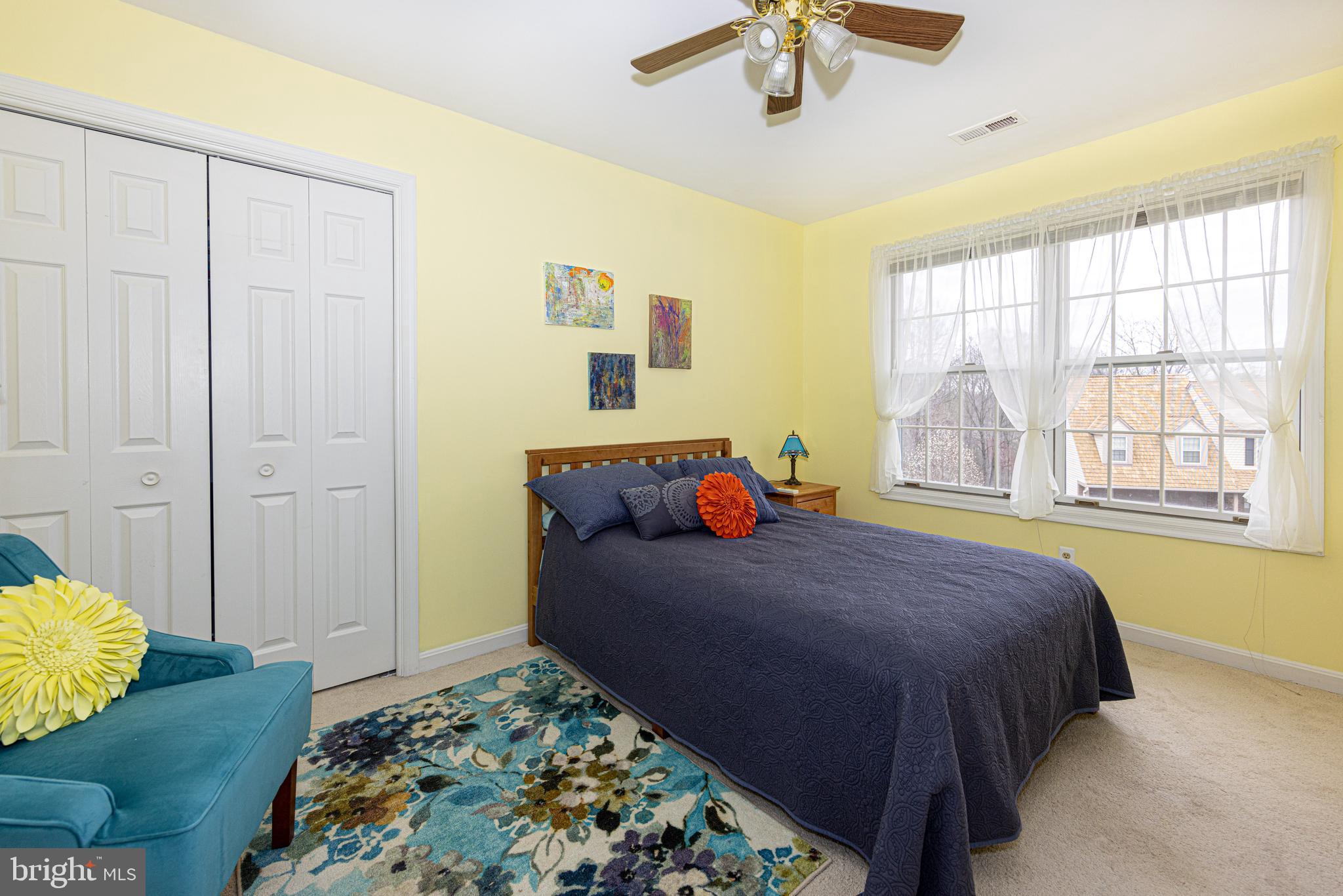 SOUTH RUN OAKS - Residential