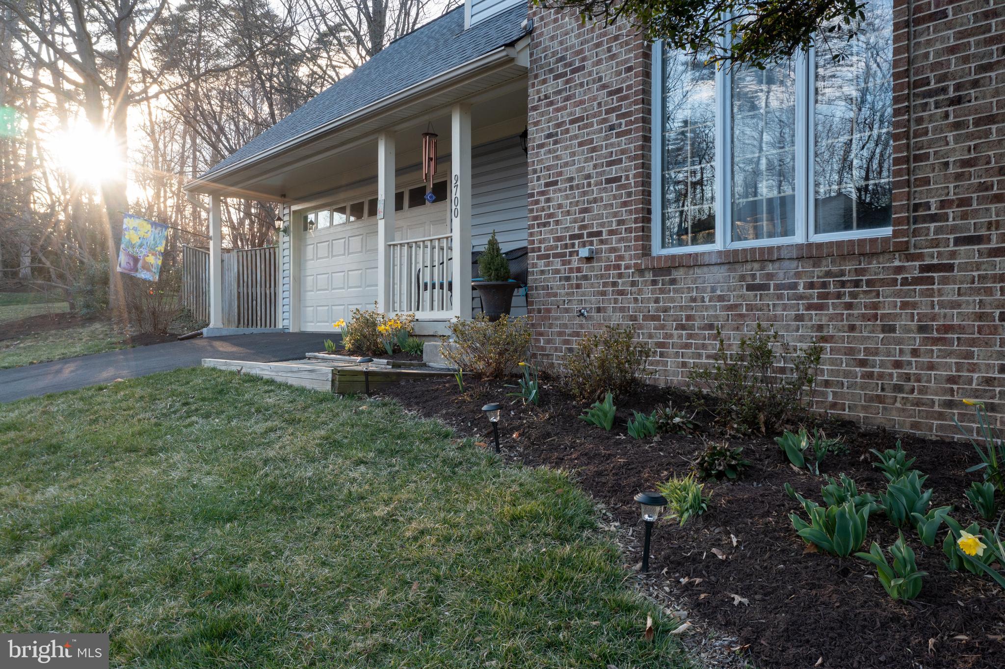 SOUTH RUN OAKS - Residential