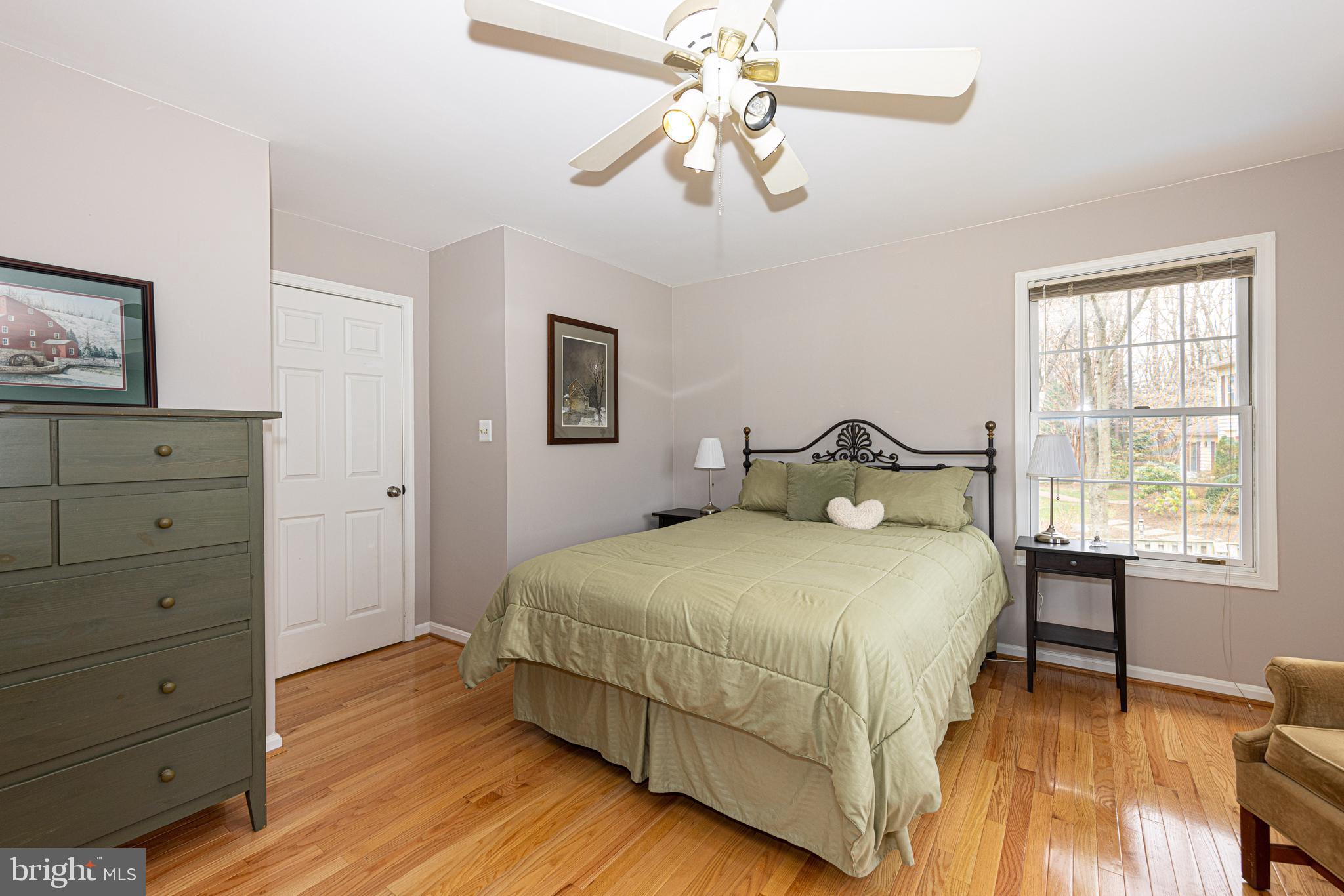 SOUTH RUN OAKS - Residential