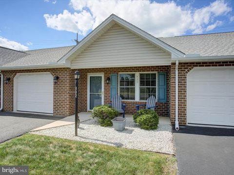 432 KARA WAY SHIPPENSBURG PA 17257