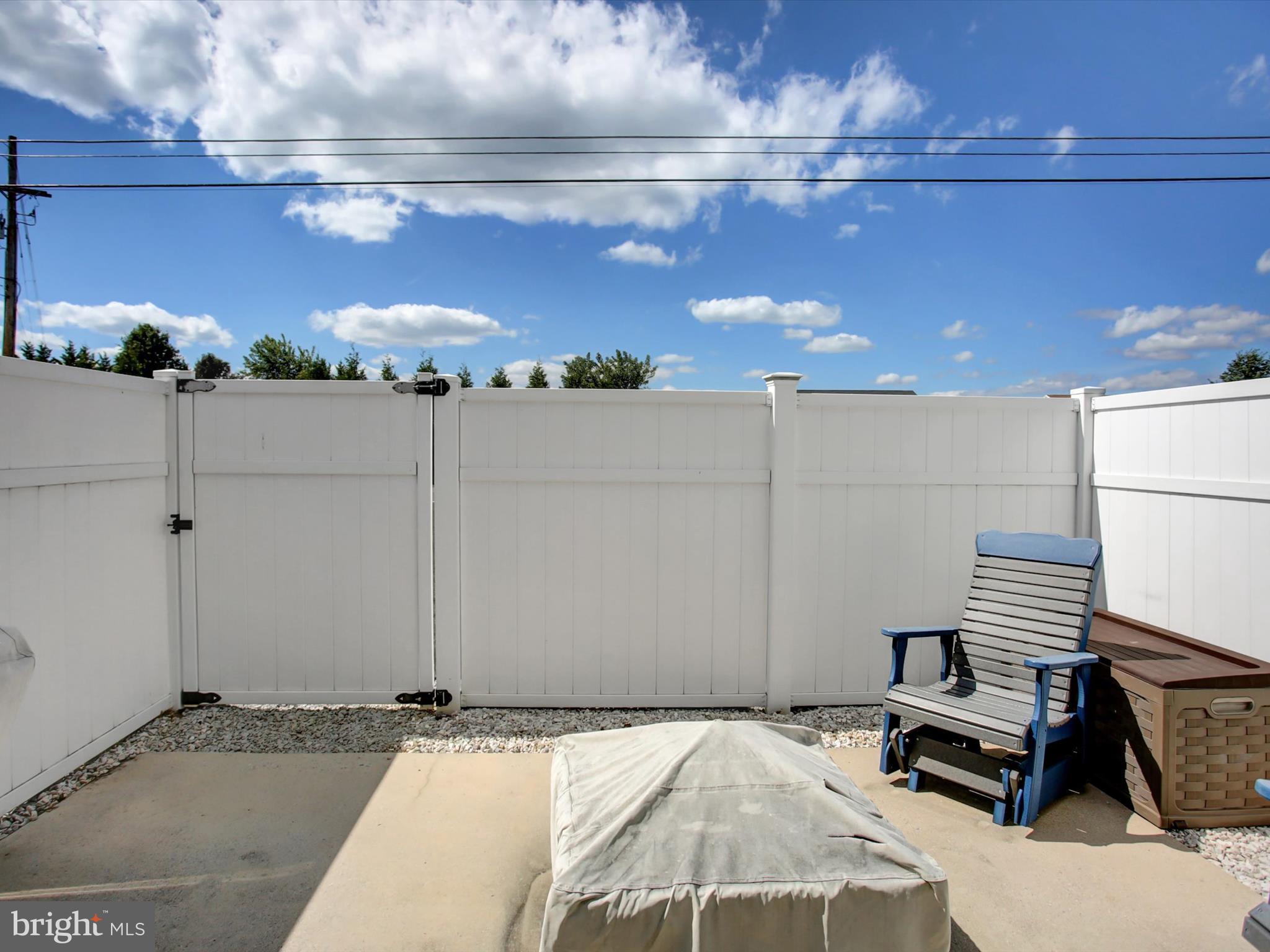 THORNWOOD VILLAGE - Residential