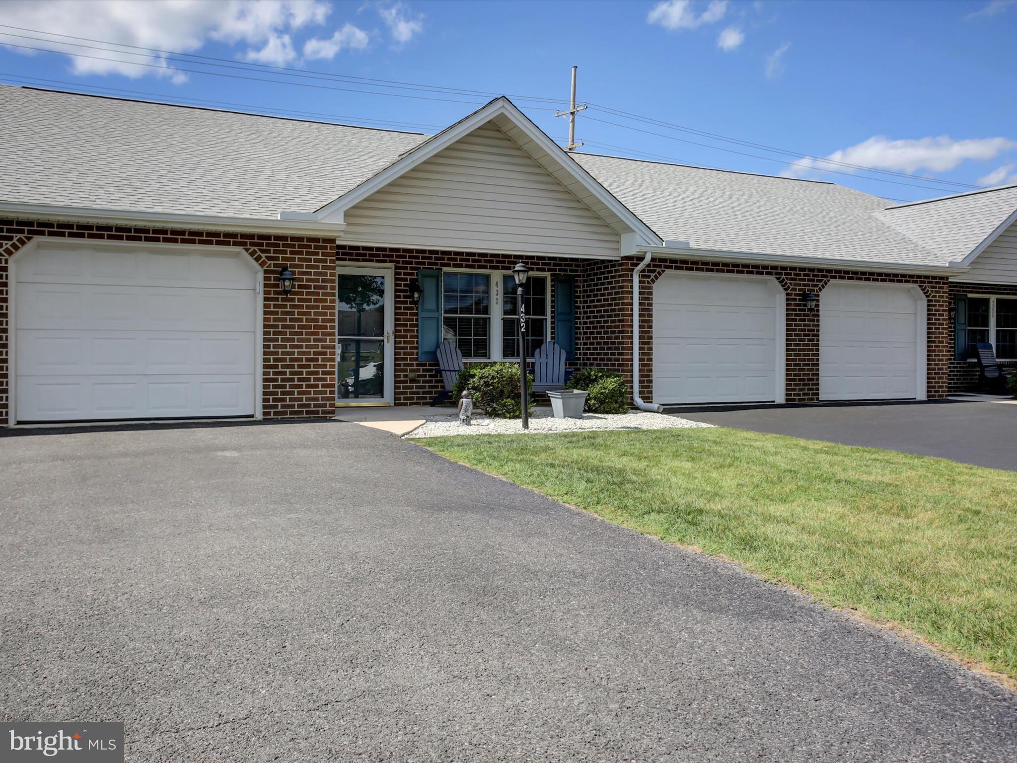 432 KARA WAY