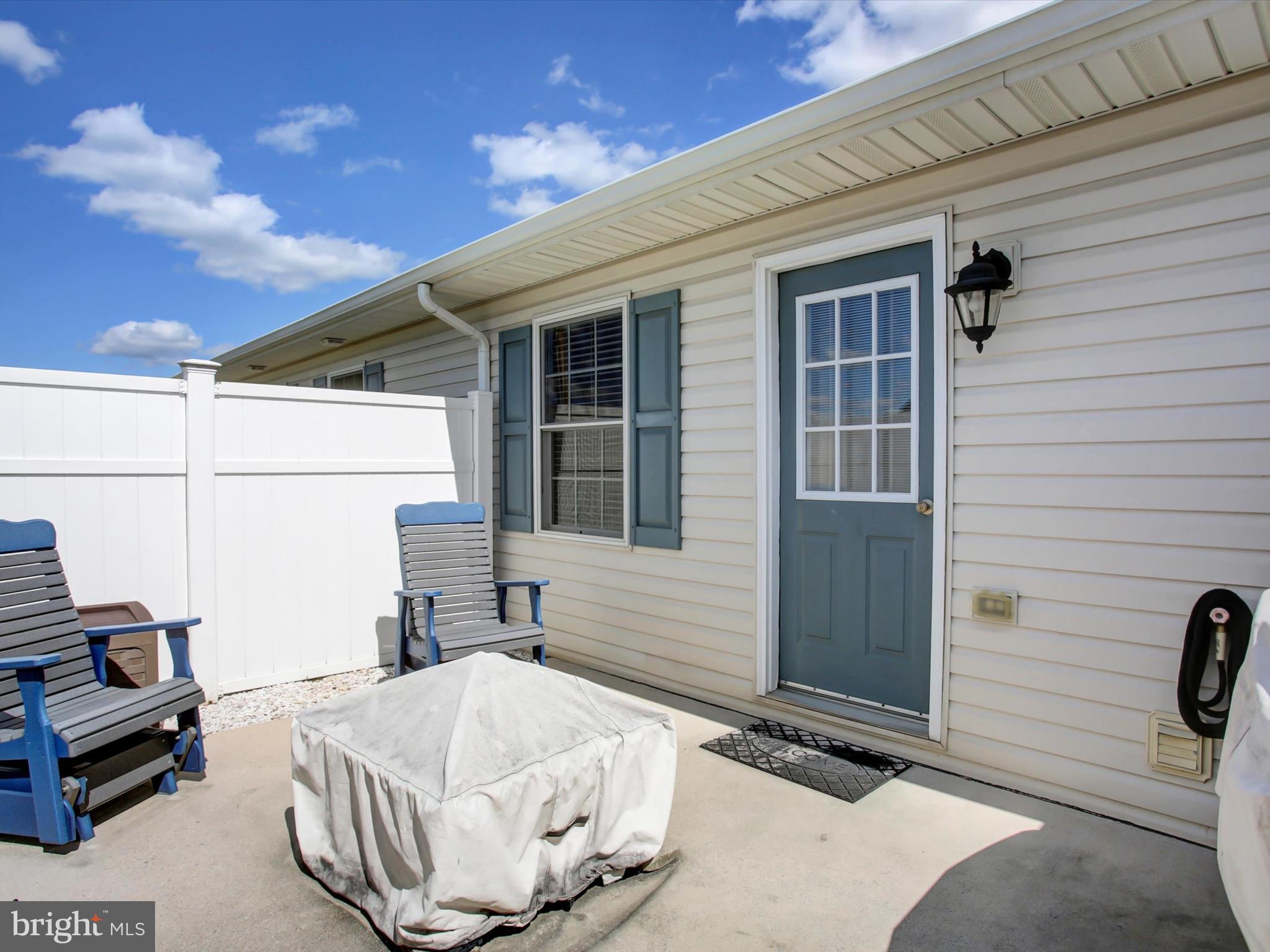 THORNWOOD VILLAGE - Residential