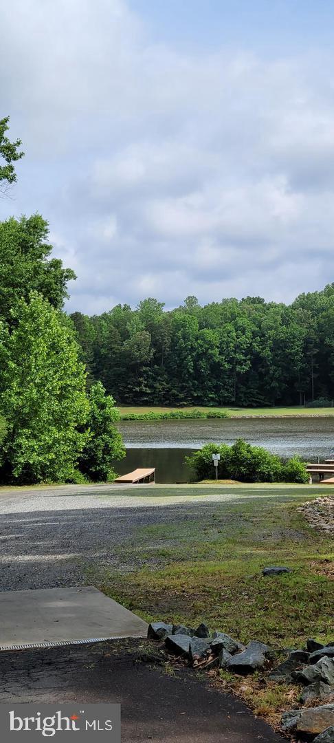 FRESHWATER ESTATES - Land