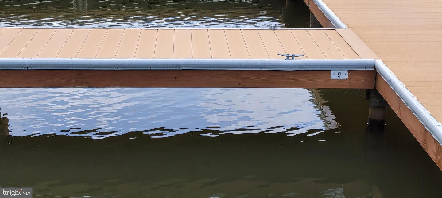 FRESHWATER ESTATES - Land