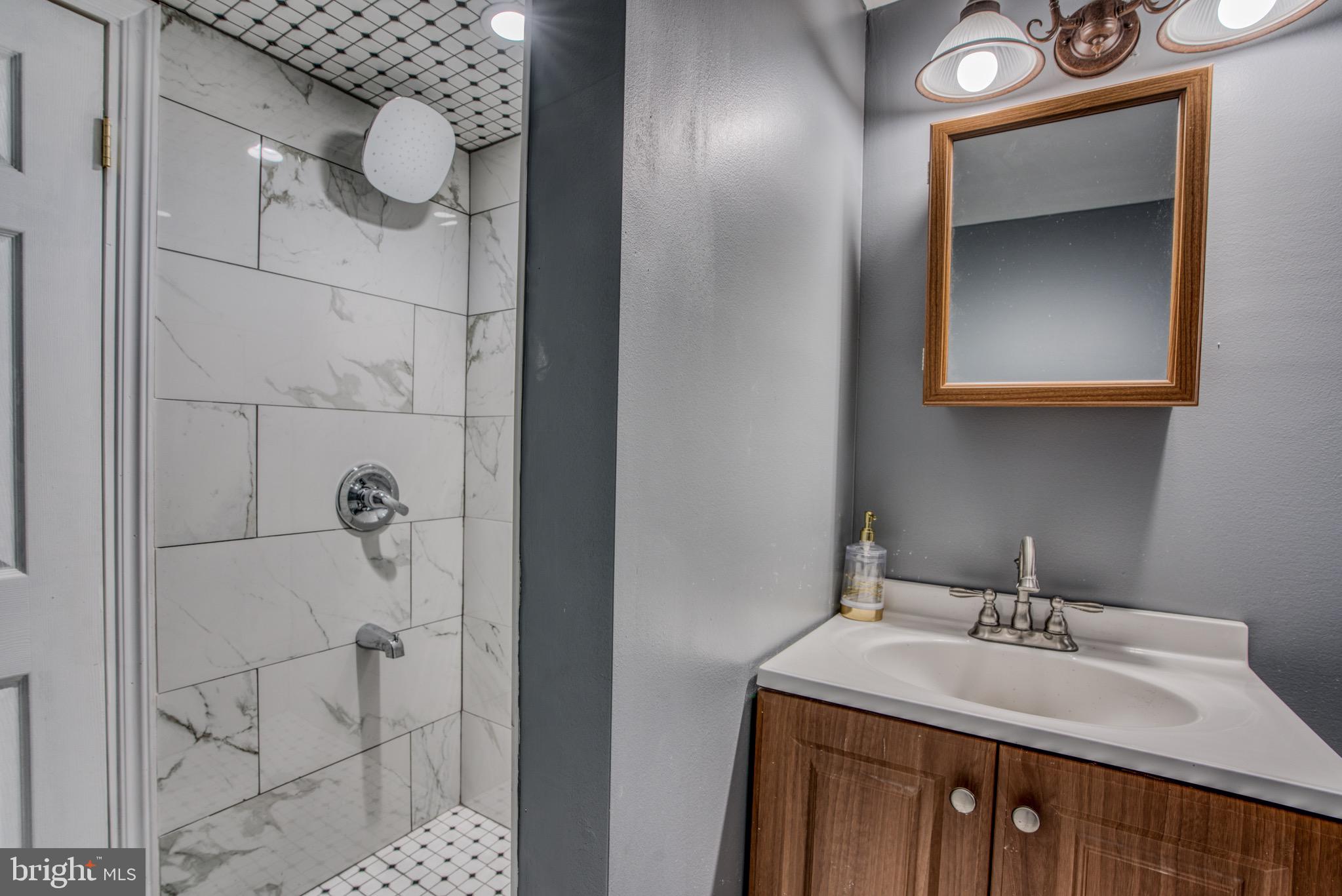 HAMILTON HEIGHTS - Residential