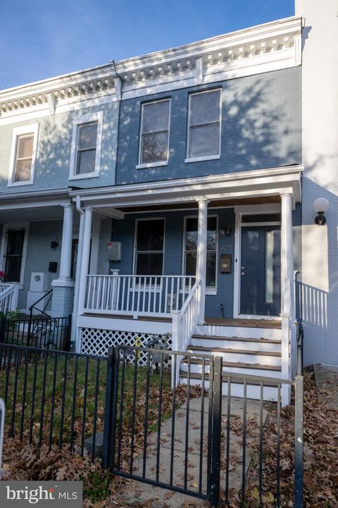 908 13TH STREET NE WASHINGTON DC 20002