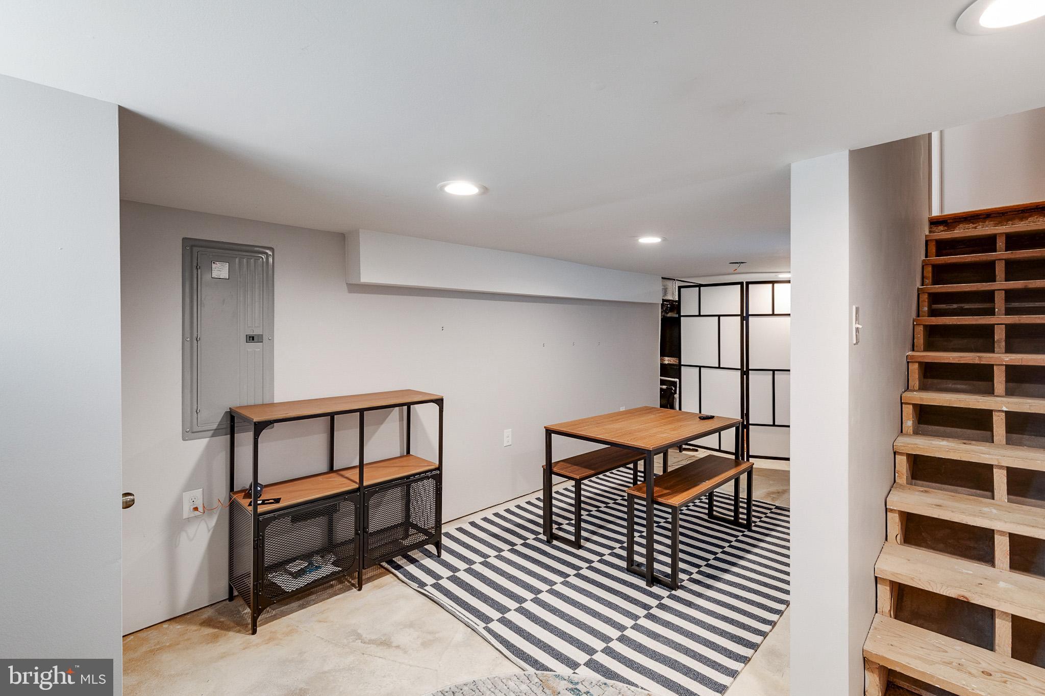 FAIRMOUNT - Residential Lease