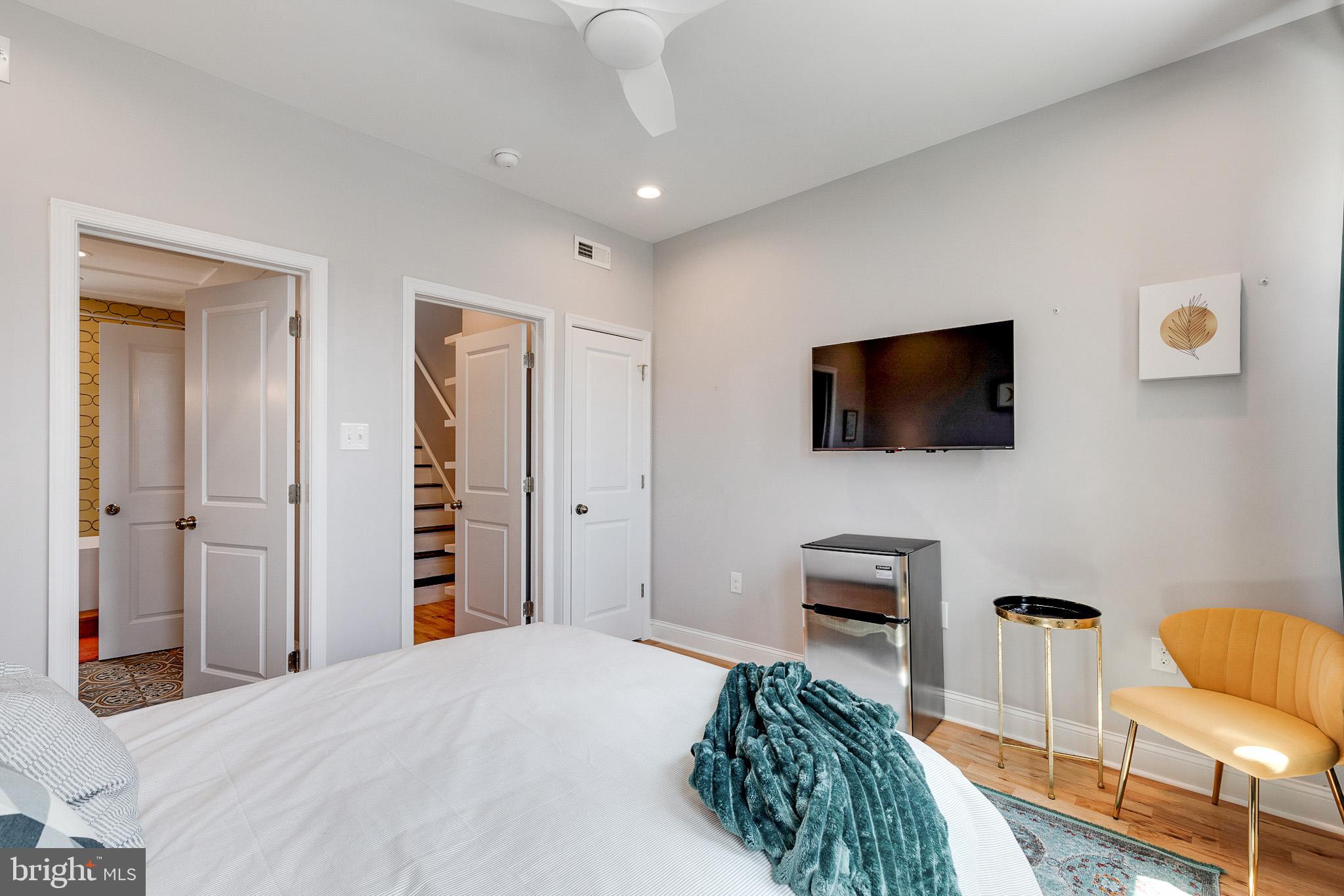 FAIRMOUNT - Residential Lease