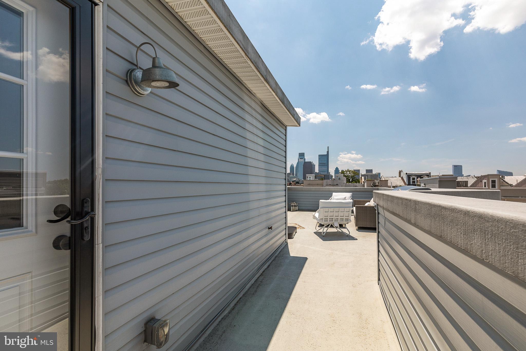 FAIRMOUNT - Residential Lease