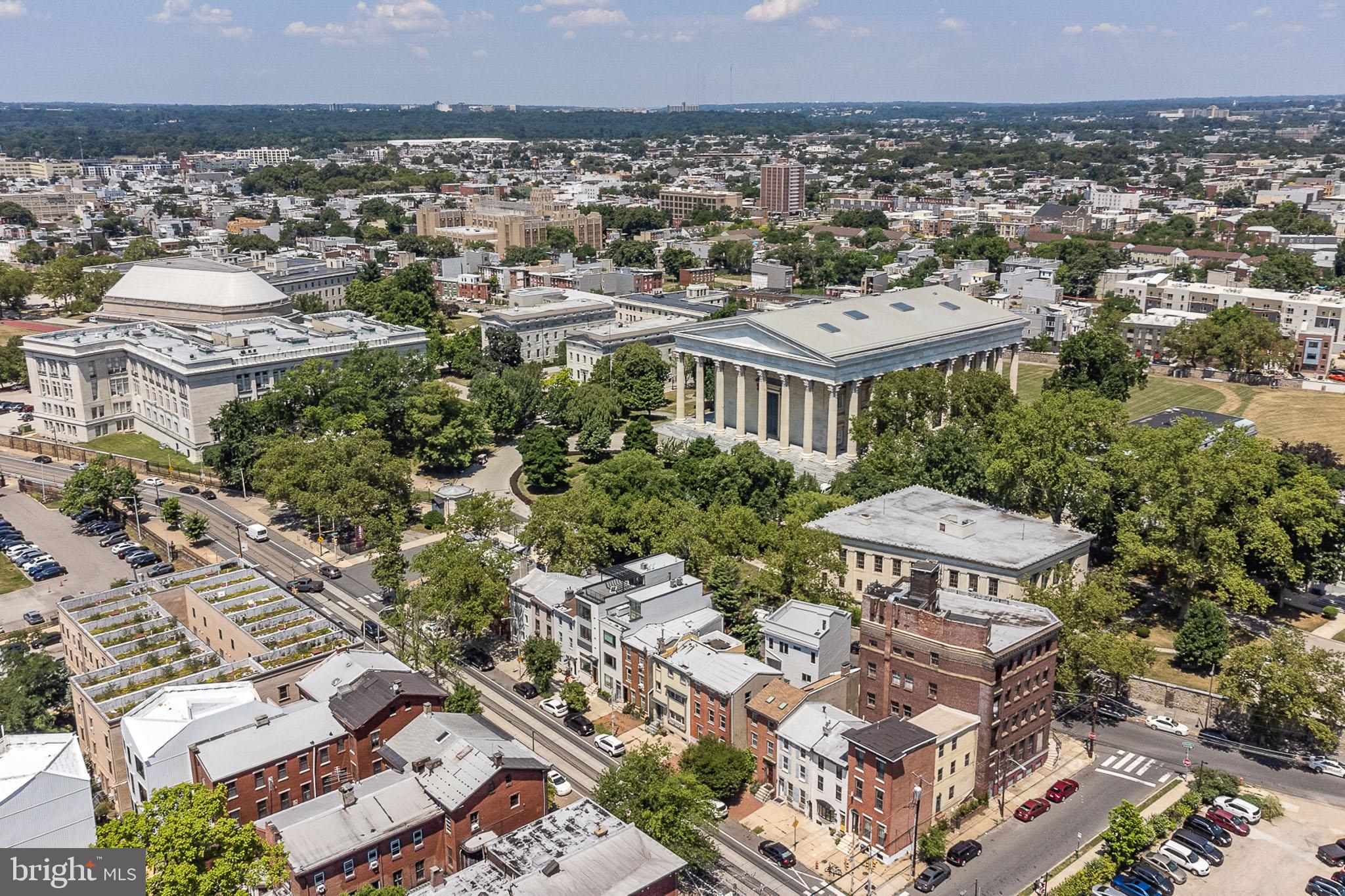 FAIRMOUNT - Residential Lease