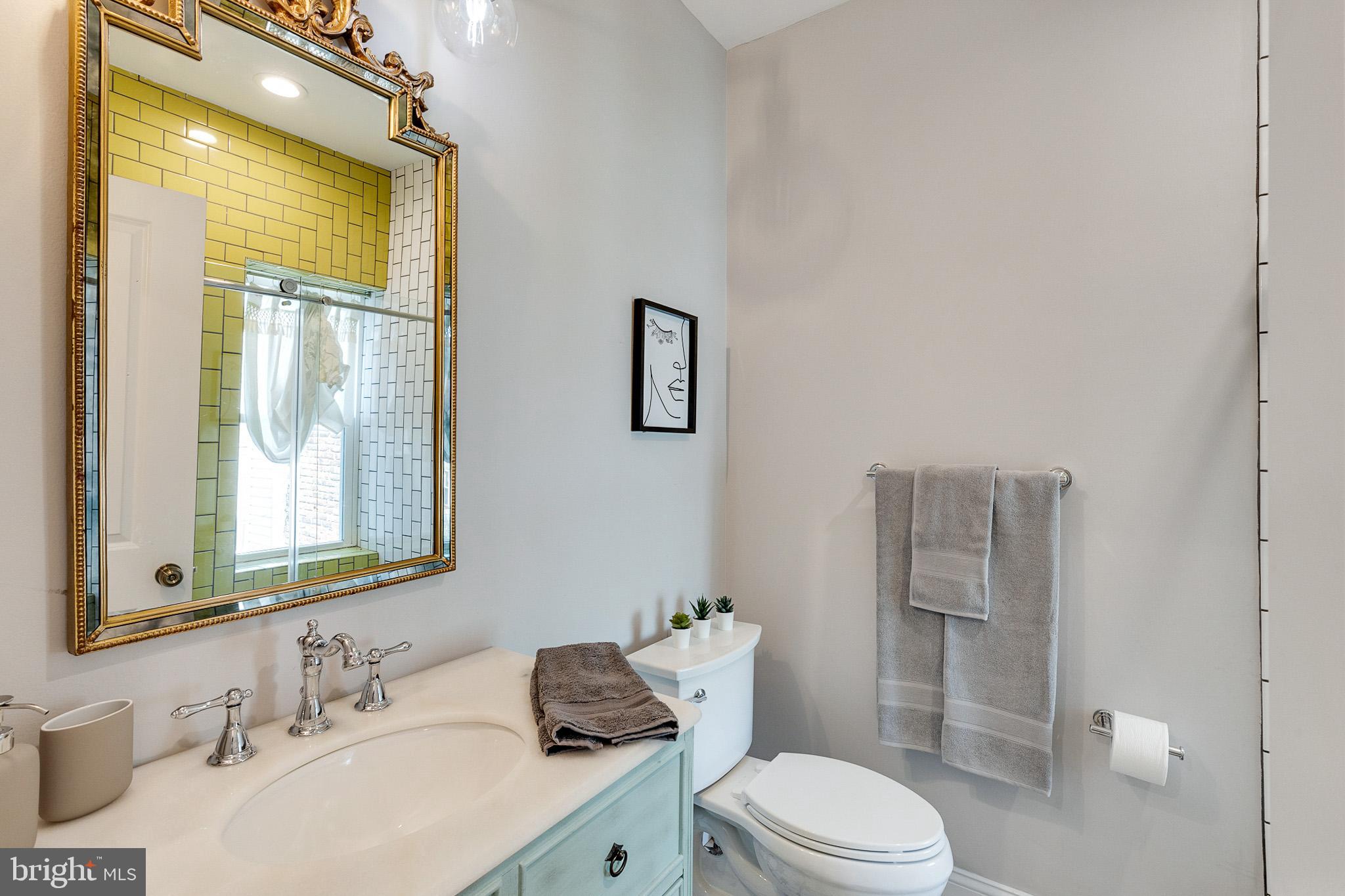 FAIRMOUNT - Residential Lease