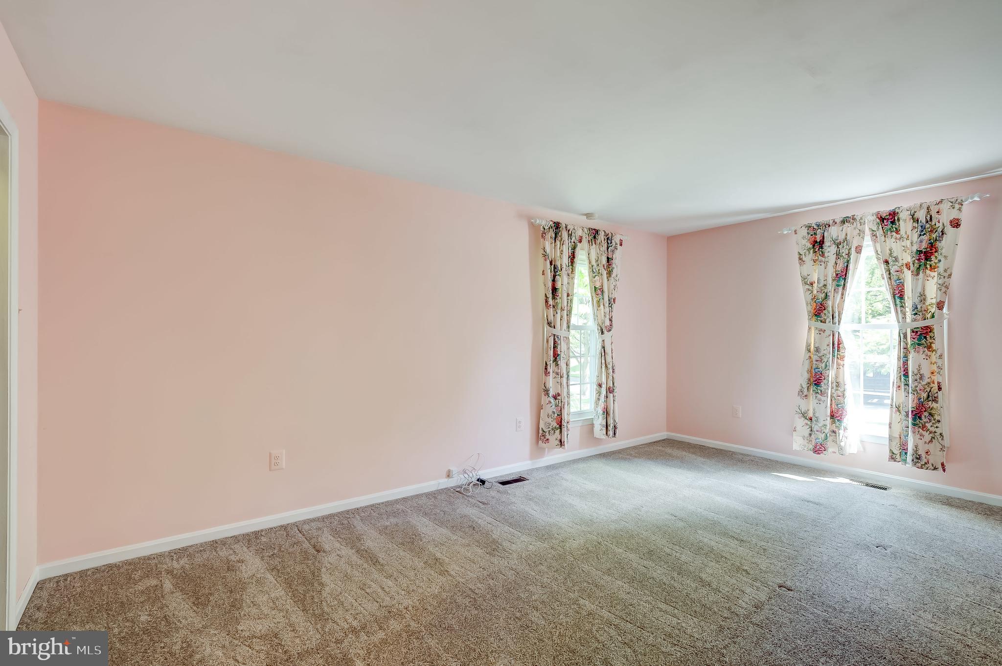 SNOWDENS MILL - Residential