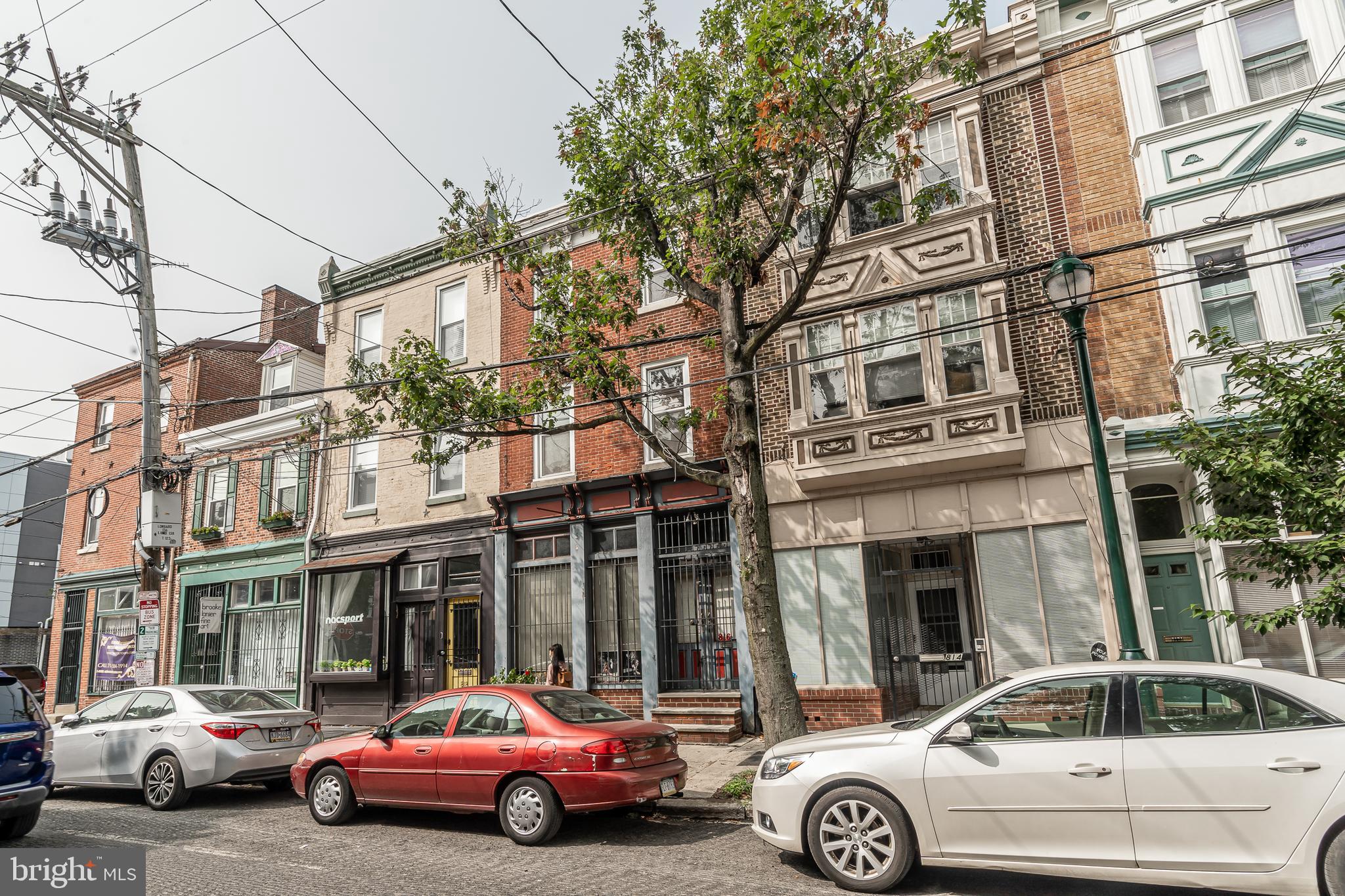 QUEEN VILLAGE - Residential