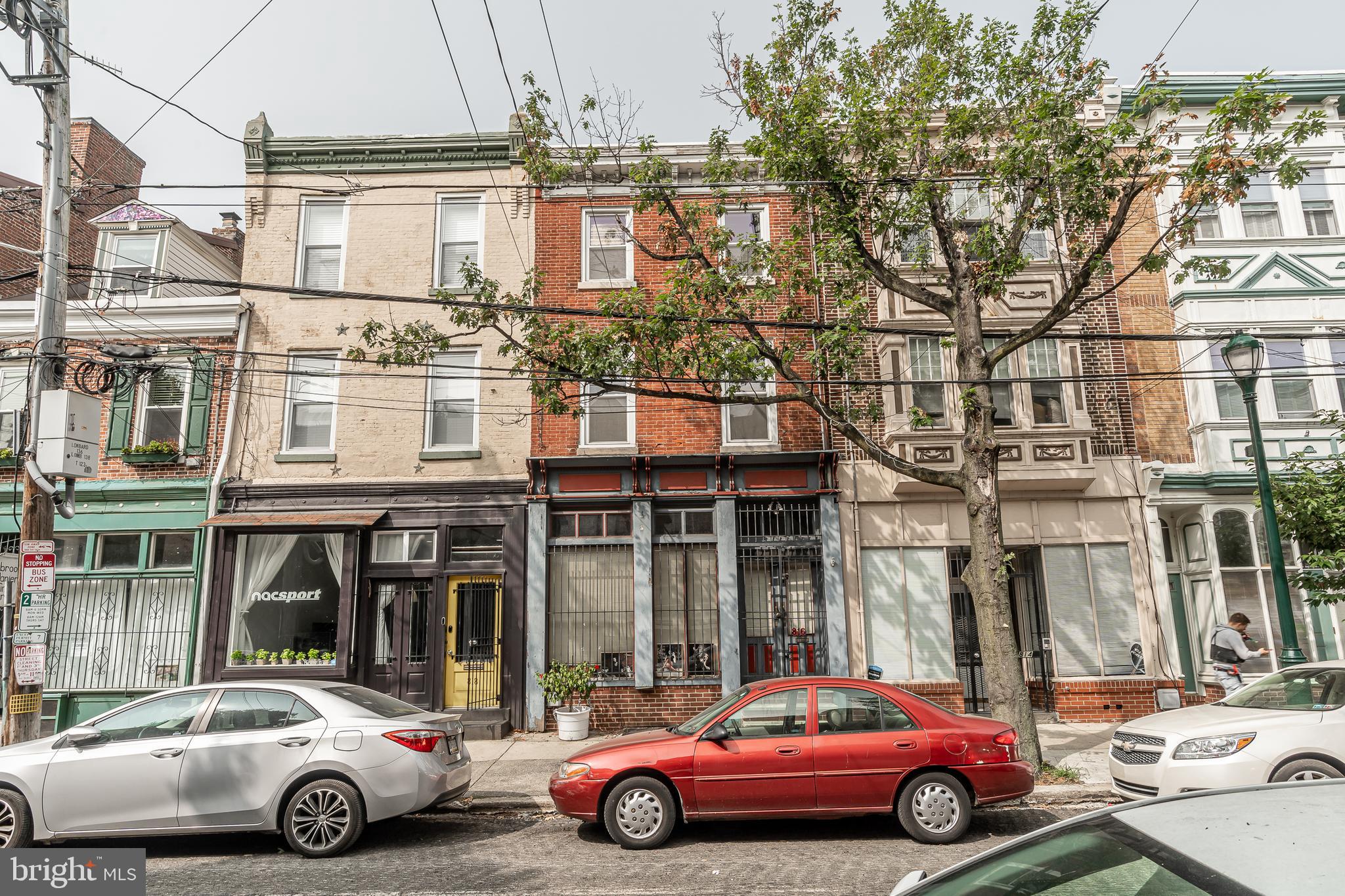 QUEEN VILLAGE - Residential