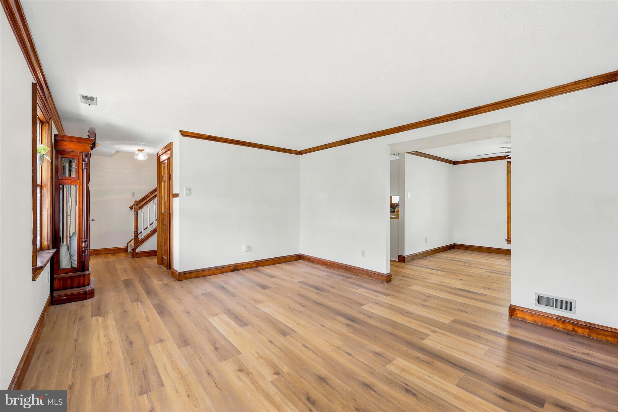STURBRIDGE - Residential