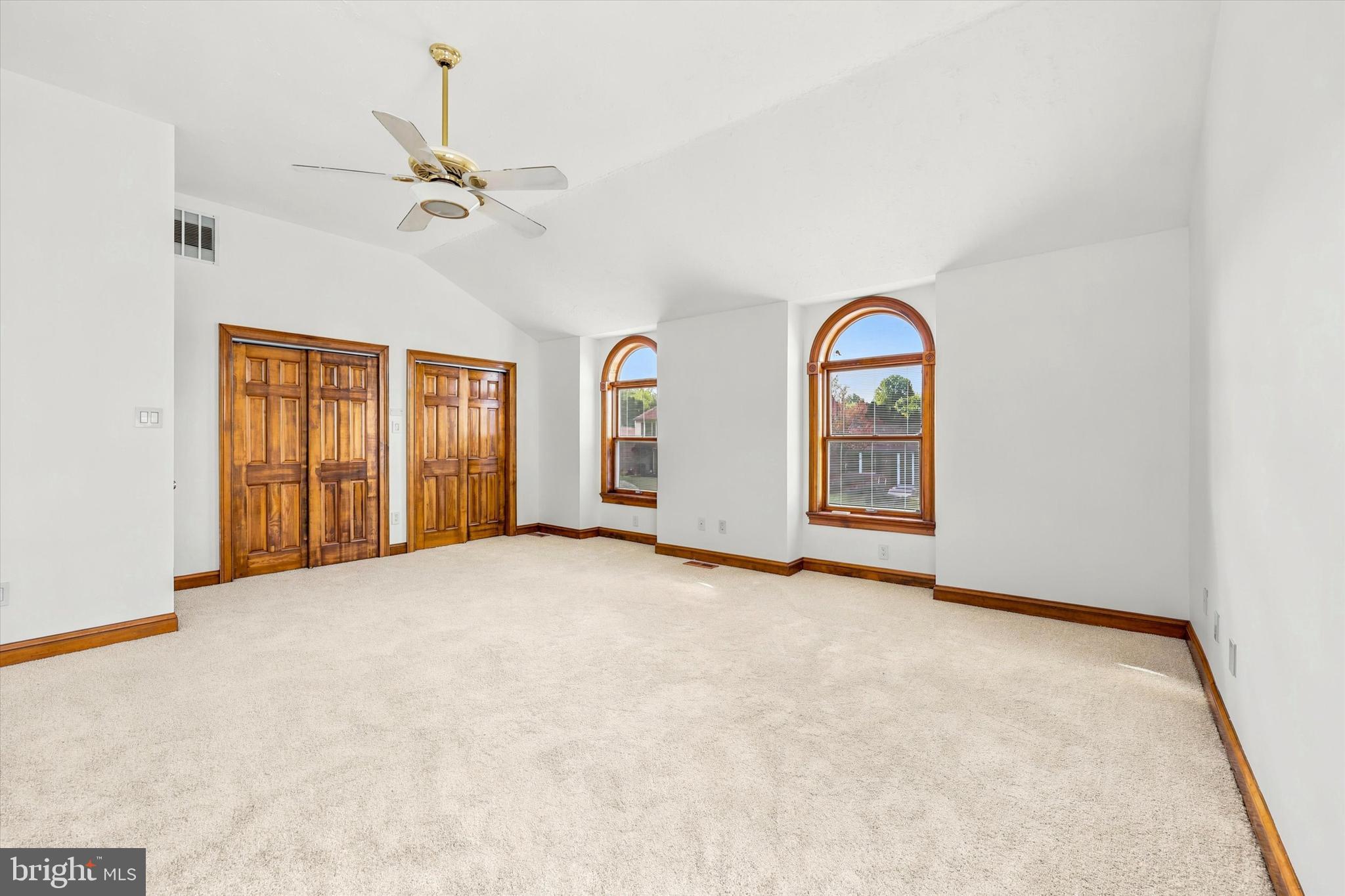 STURBRIDGE - Residential