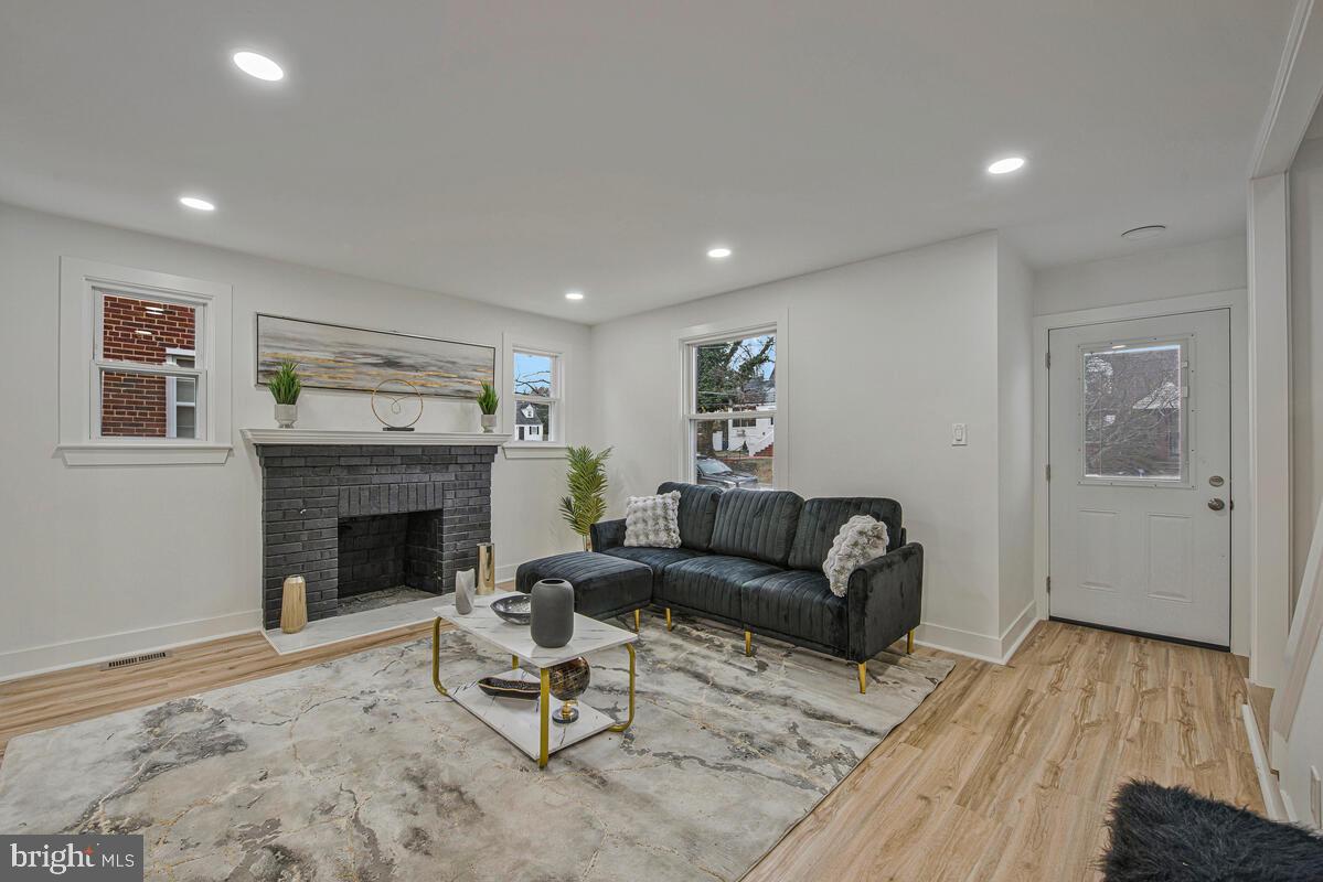 DISTRICT HEIGHTS - Residential