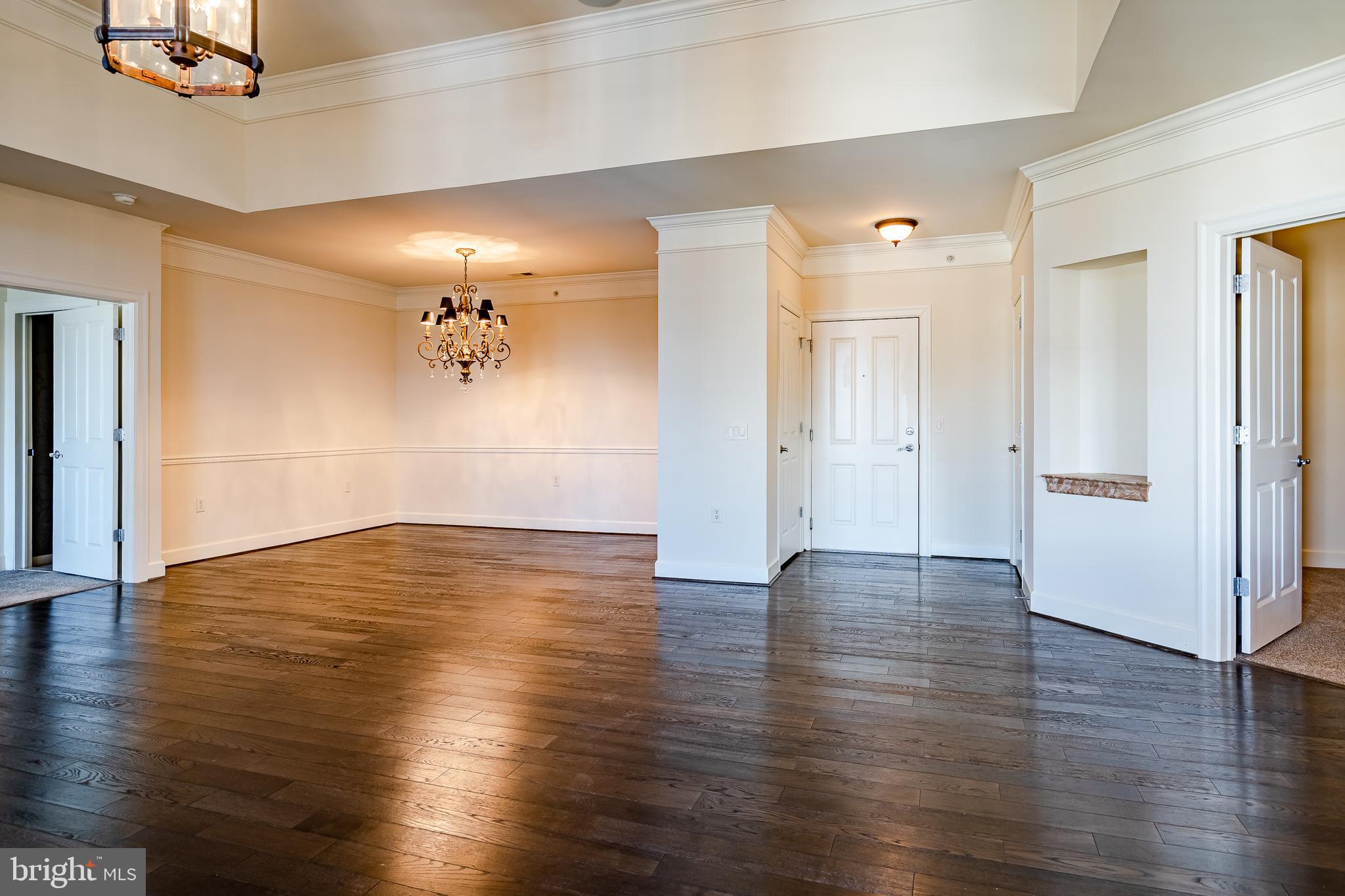 TERRAZZA NEWTOWN SQR - Residential