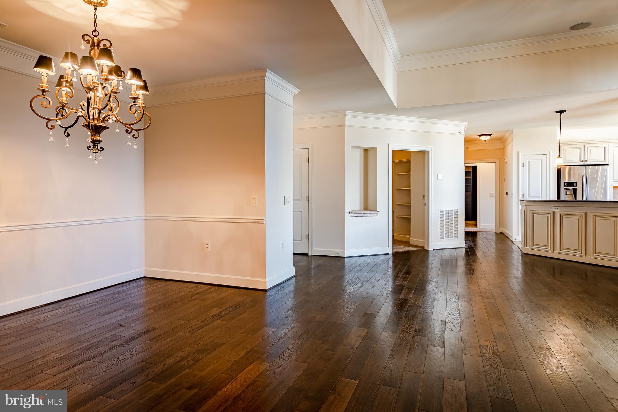 TERRAZZA NEWTOWN SQR - Residential
