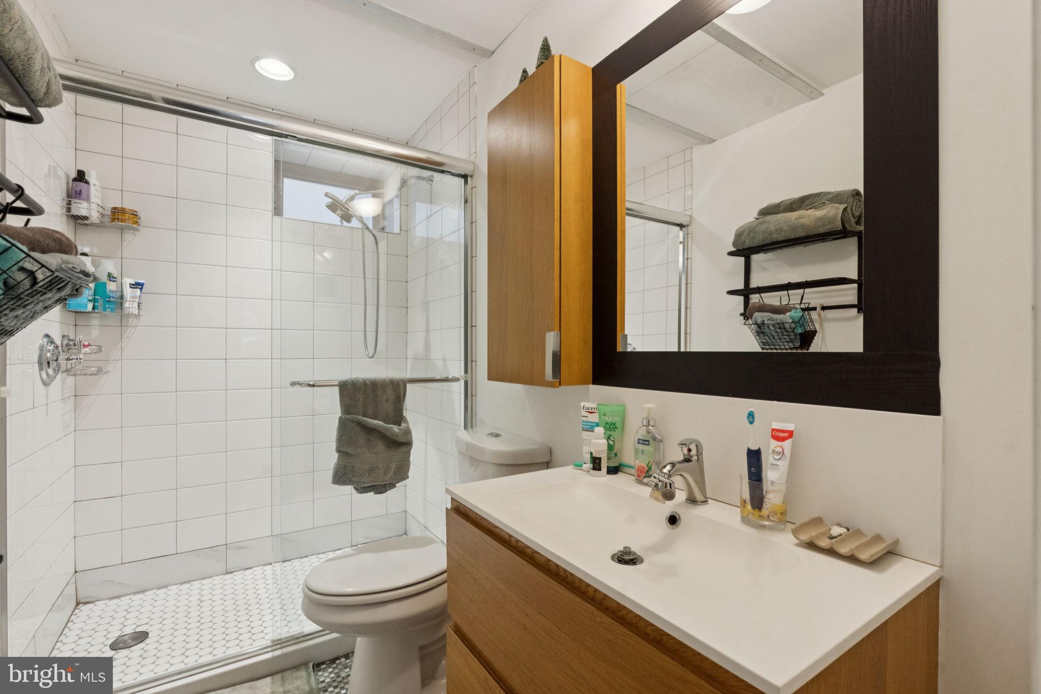 GRADUATE HOSPITAL - Residential