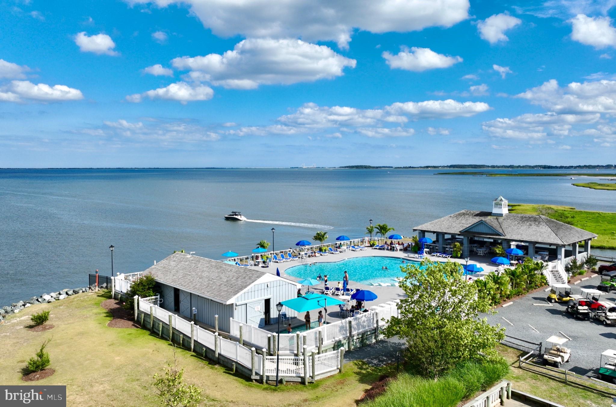 WEST BAY PARK - Residential