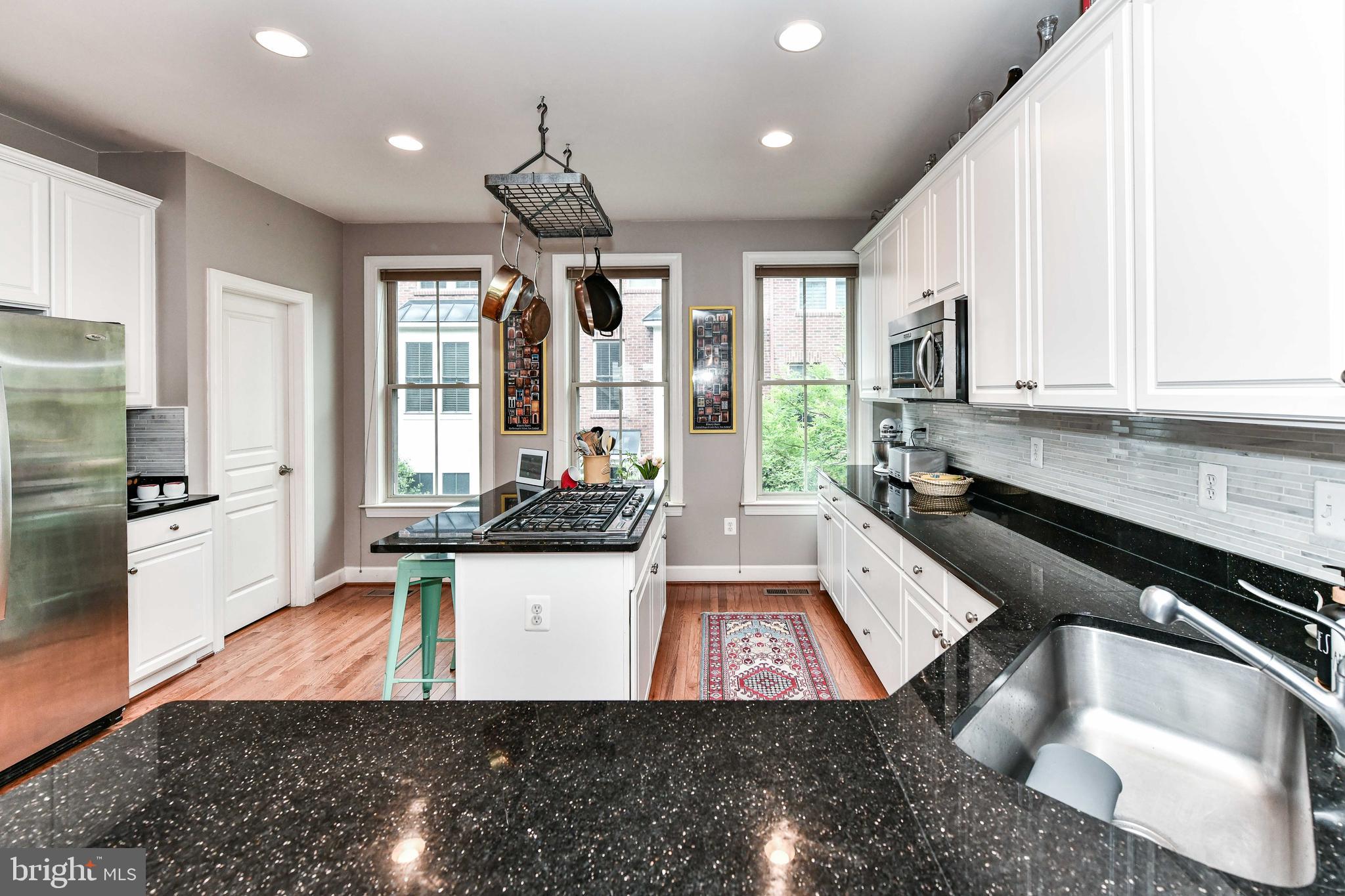 SHIRLINGTON CREST - Residential Lease