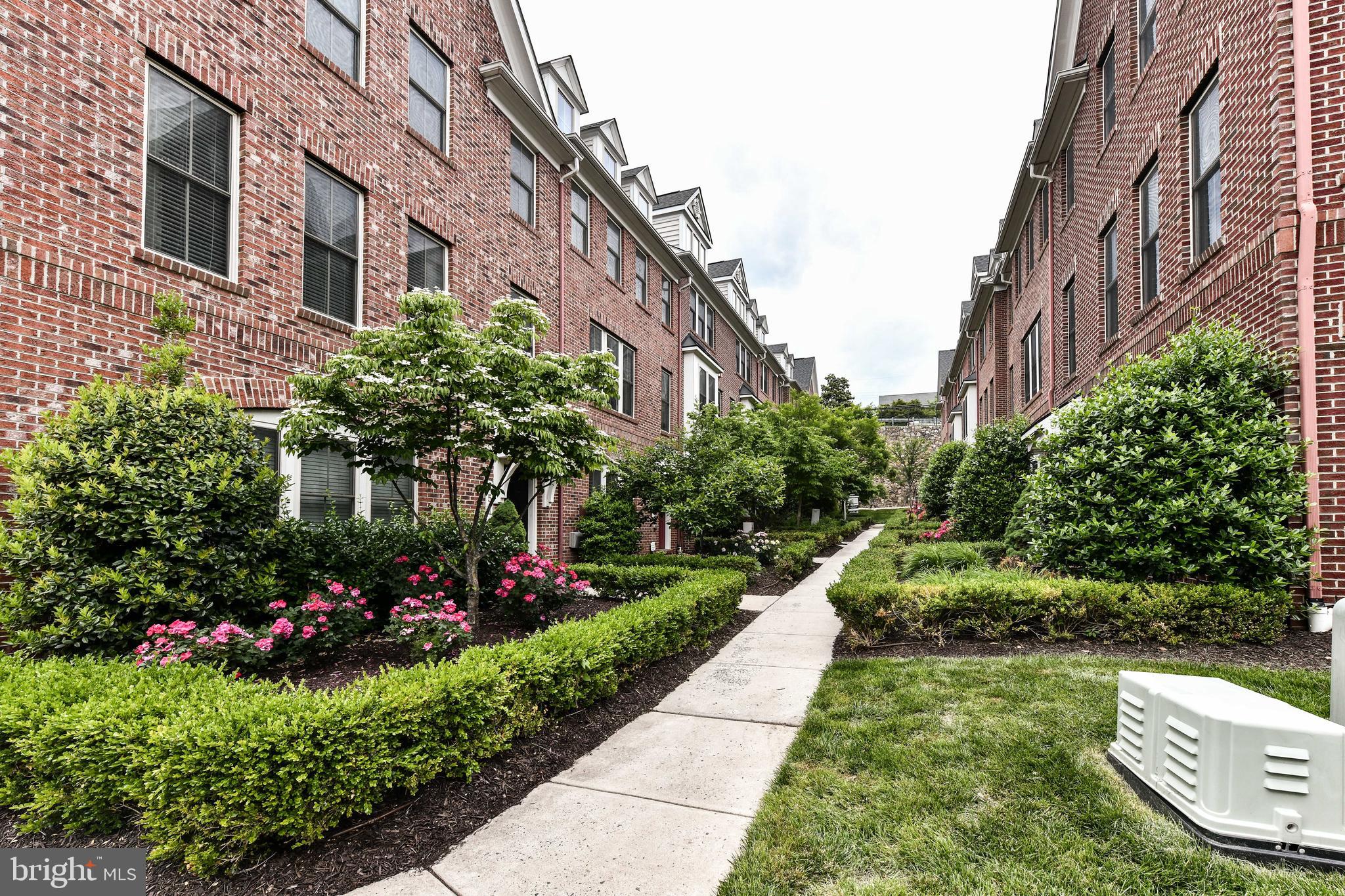 SHIRLINGTON CREST - Residential Lease