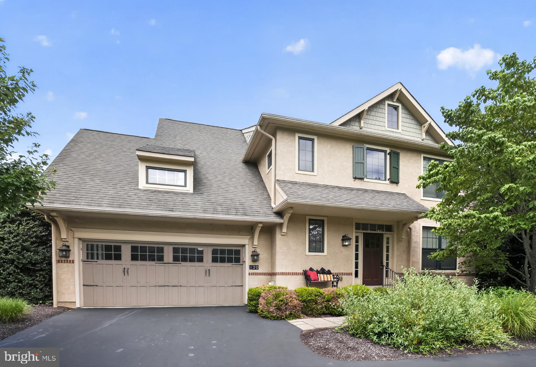 129 TRAYMORE LANE