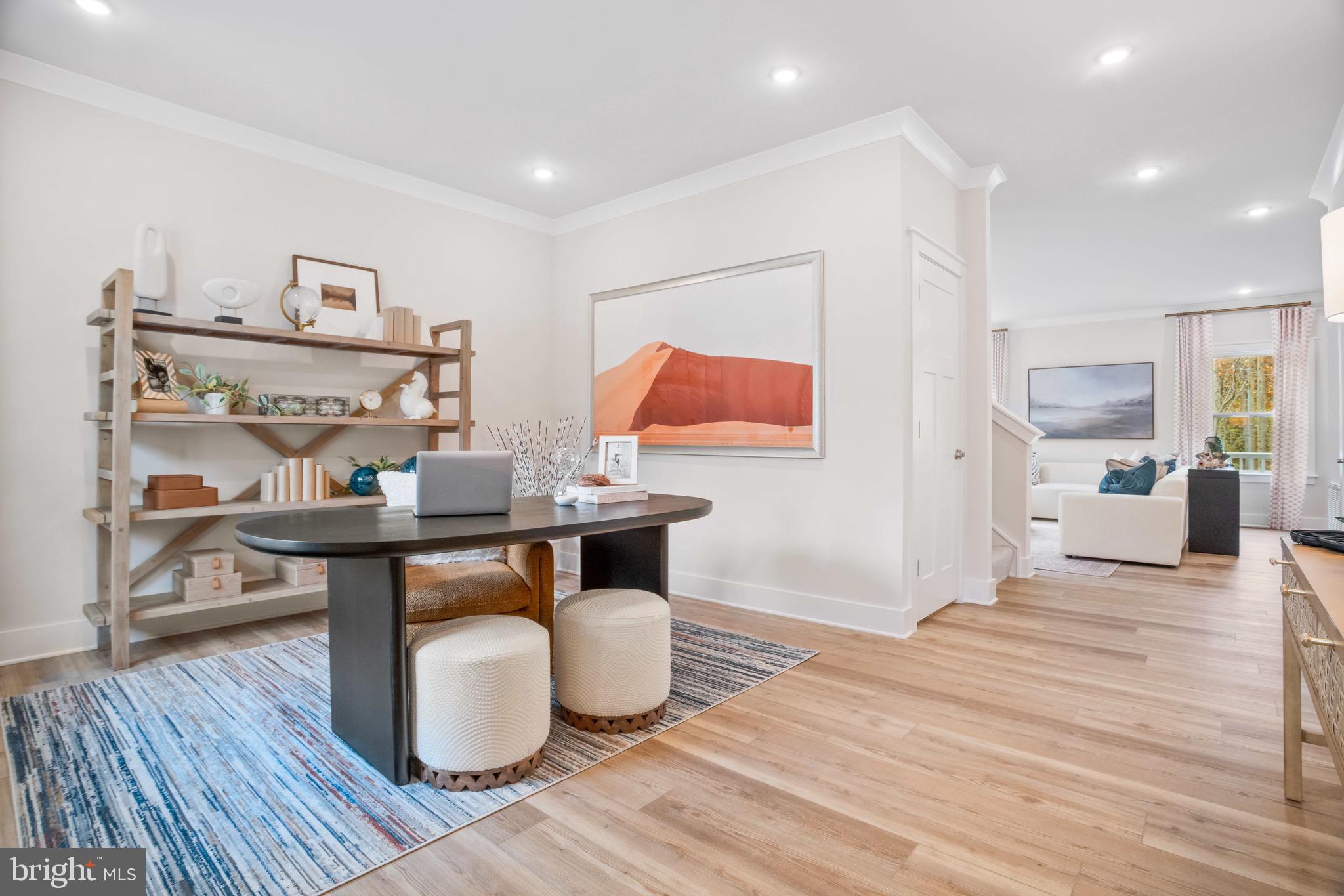 5 REGENT CIRCLE
