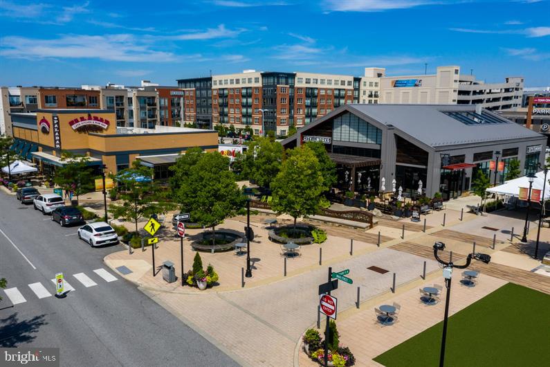 WAYNE GLEN - Residential