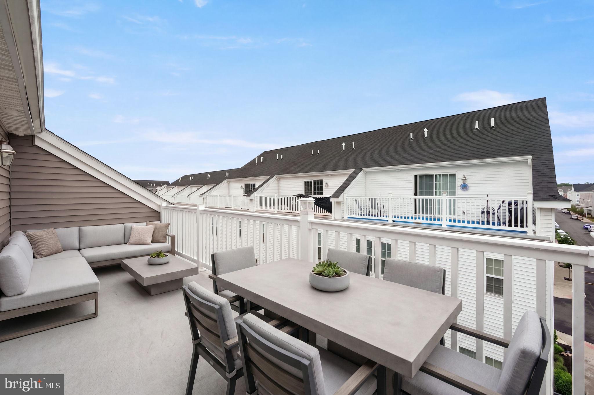 WATERSIDE - Residential