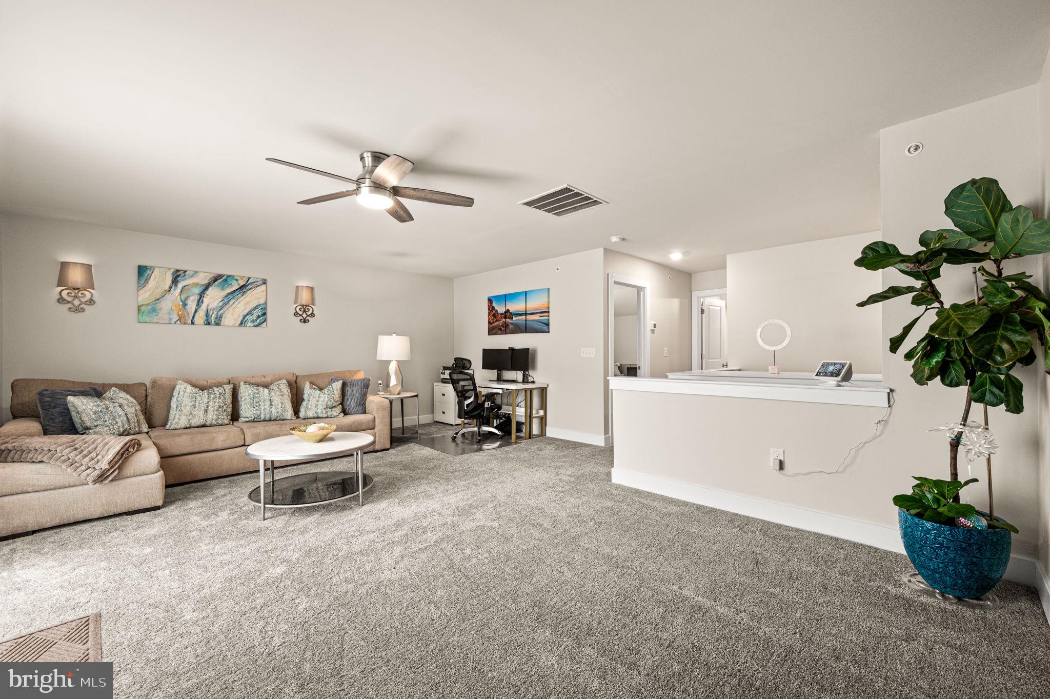 WATERSIDE - Residential