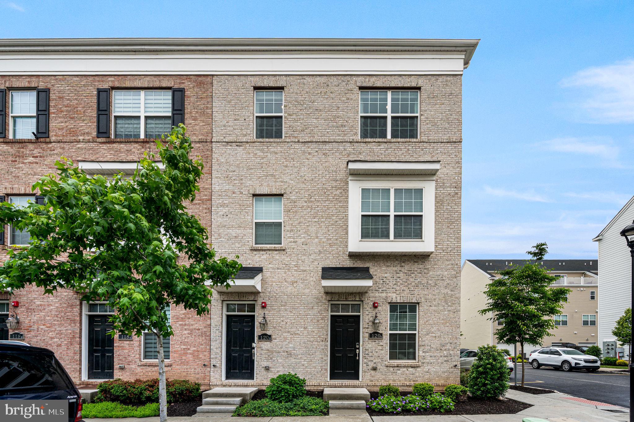 WATERSIDE - Residential