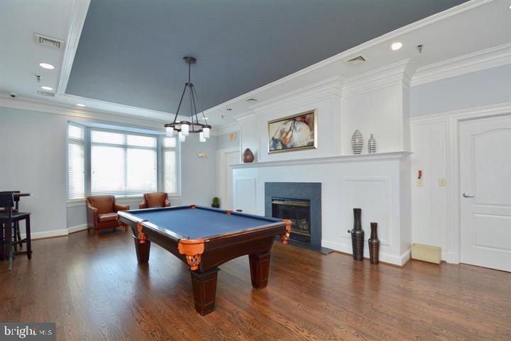 POTOMAC POINTE CONDOMINI - Residential Lease