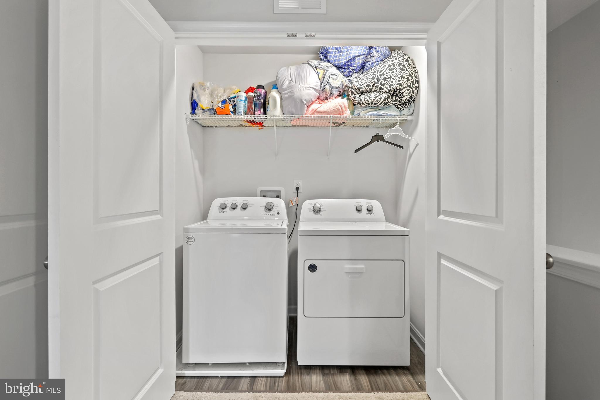 LOCUST RUN - Residential