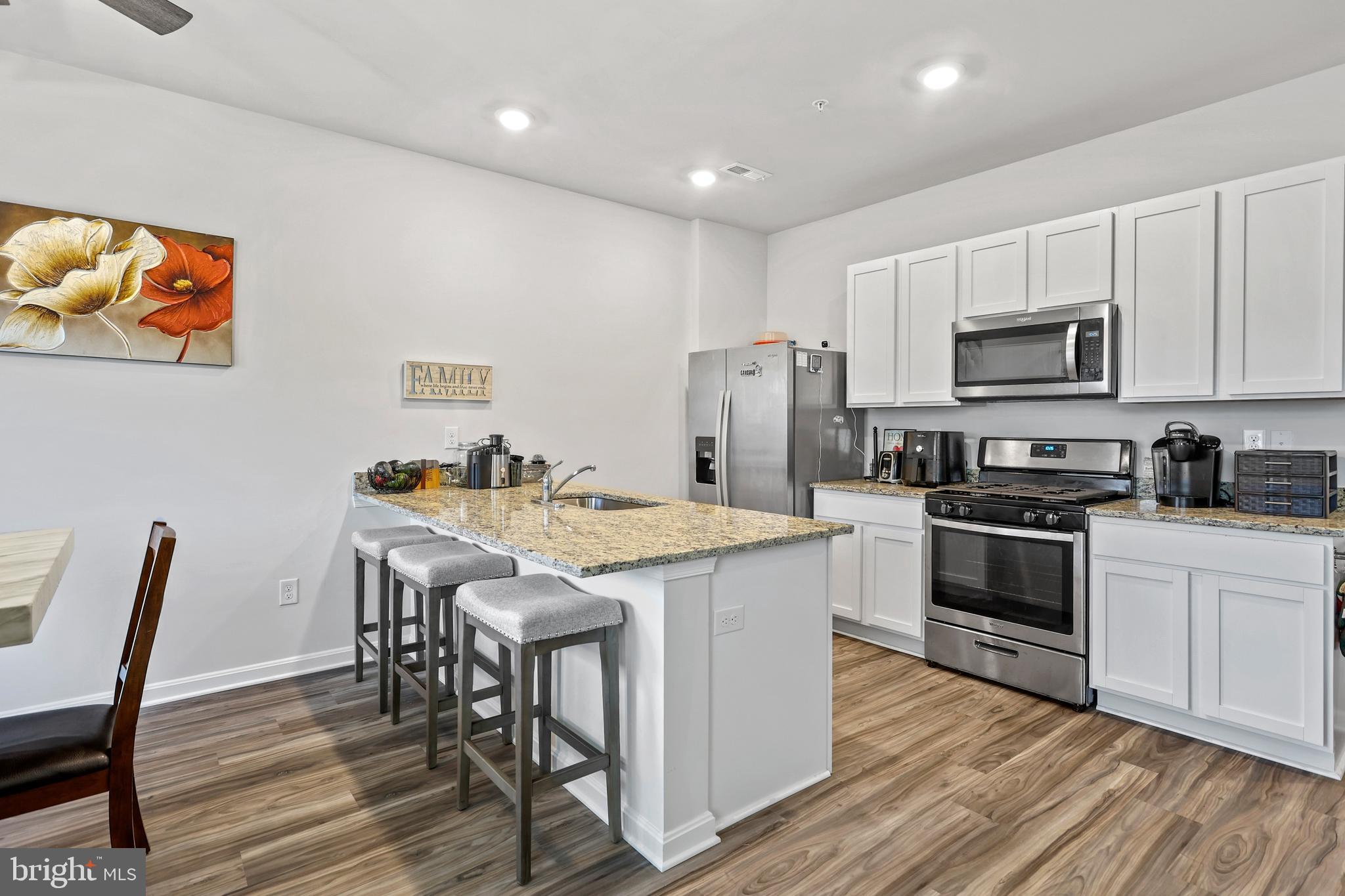 LOCUST RUN - Residential